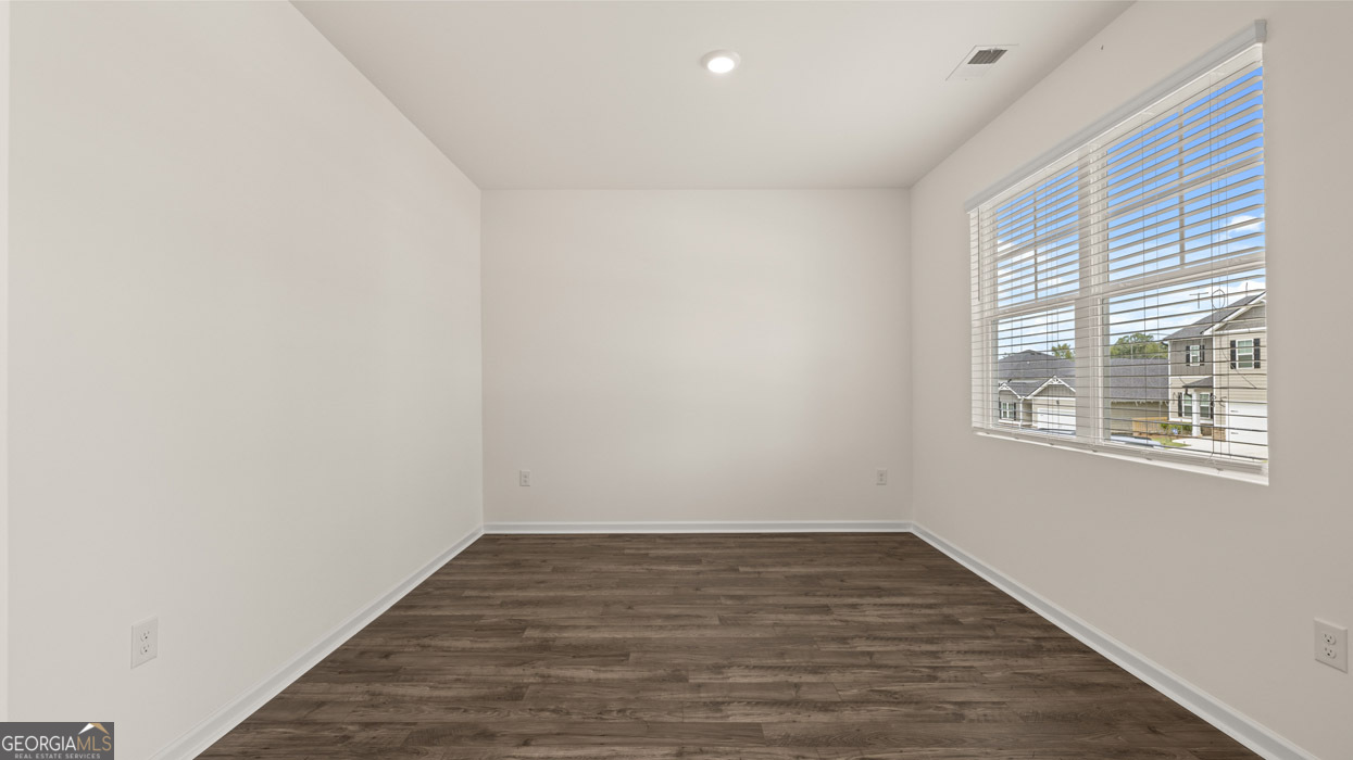 595 Great Salt Lane Property Photo 3