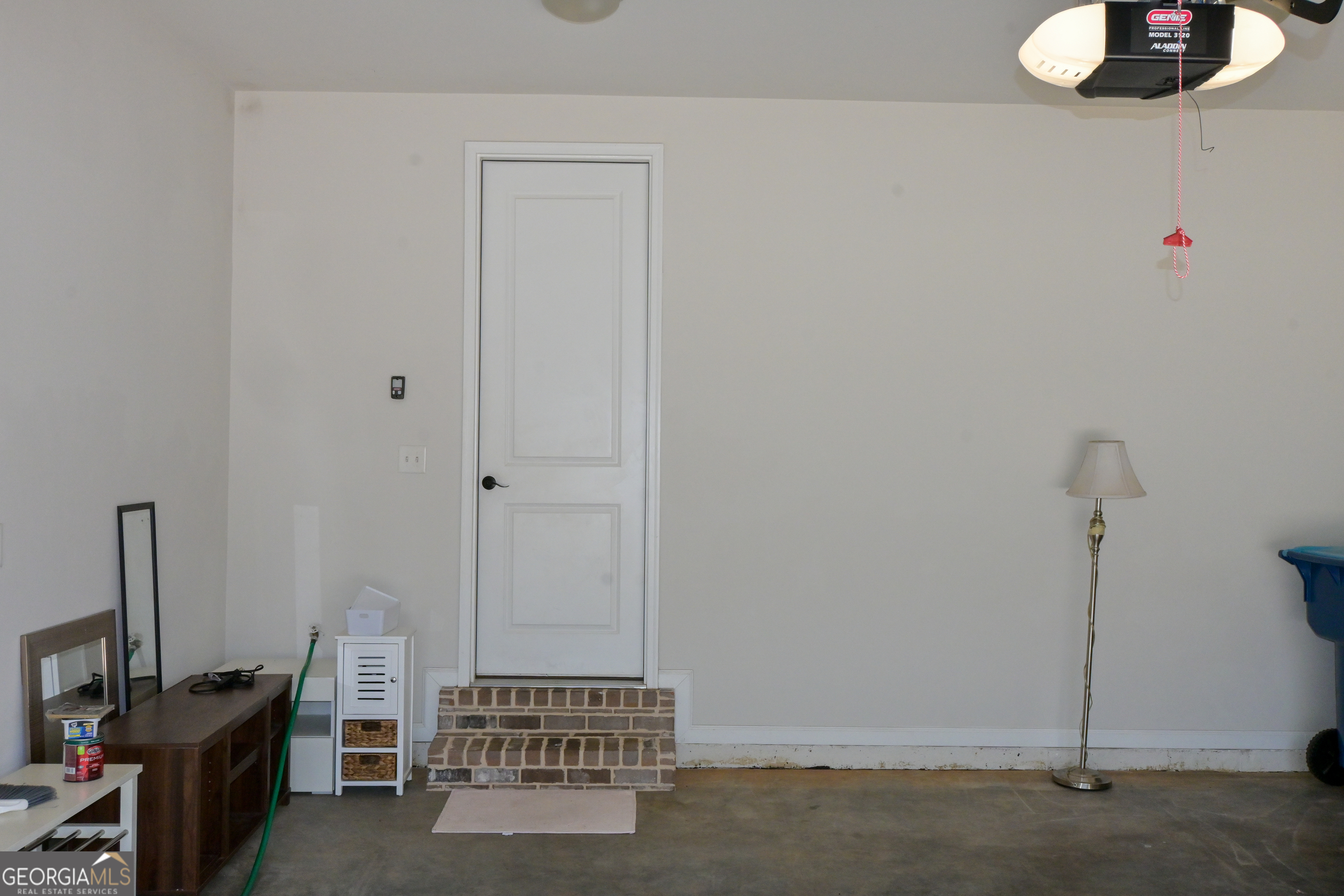 1758 Glenview Park Circle Ne Property Photo 3