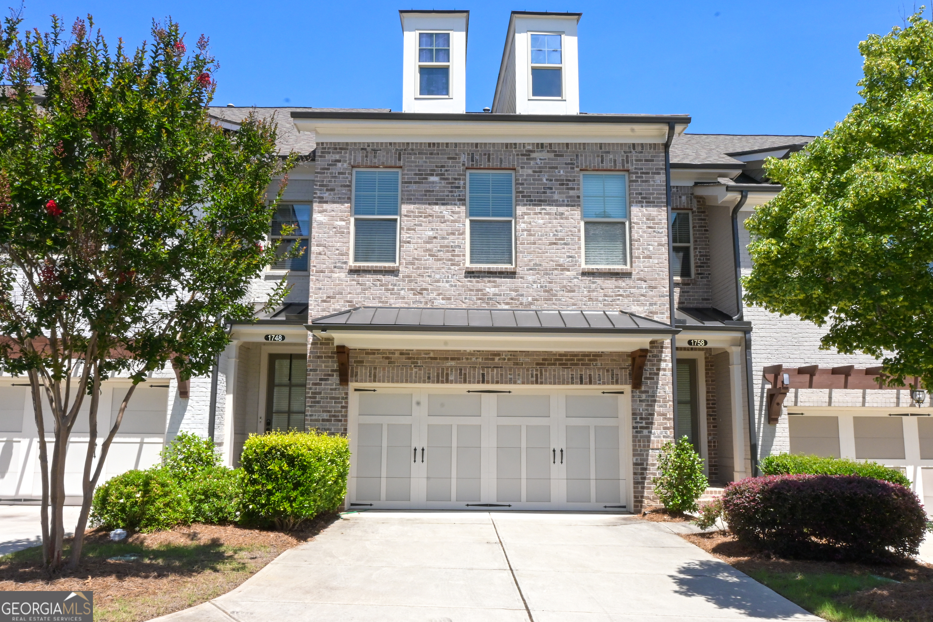 1758 Glenview Park Circle Ne Property Photo 4