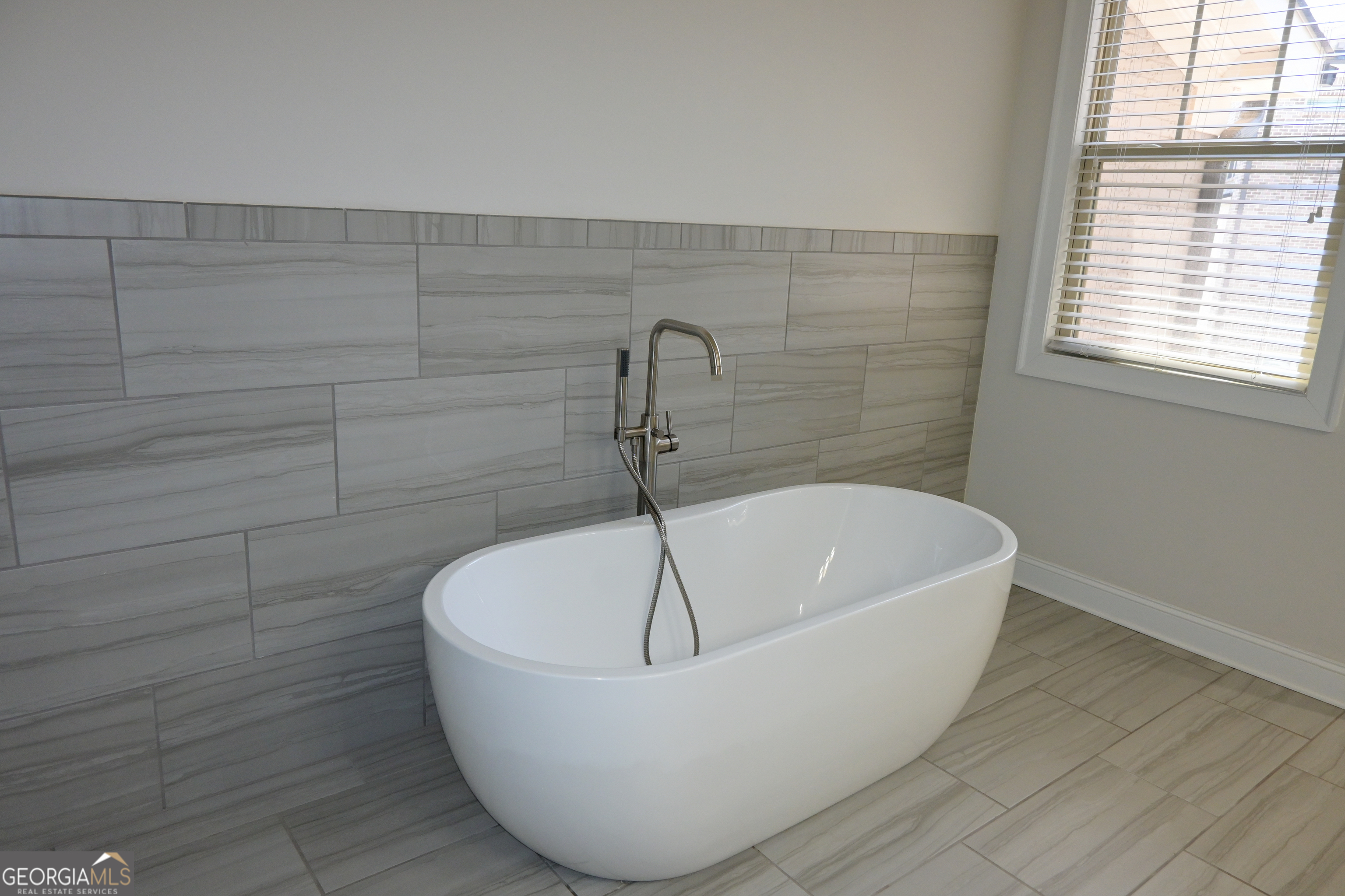 1758 Glenview Park Circle Ne Property Photo 24