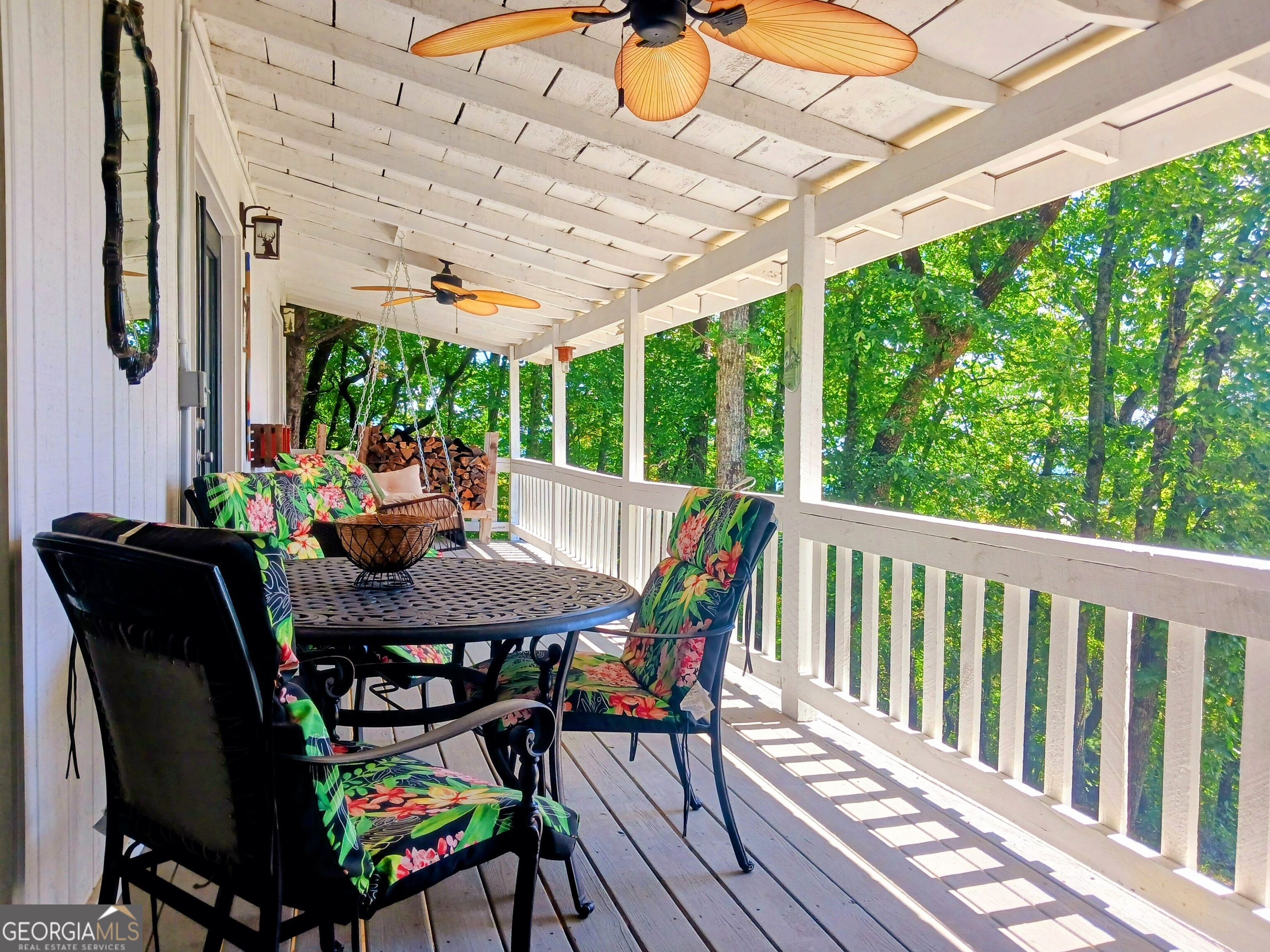 548 Confederate Drive Property Photo 4