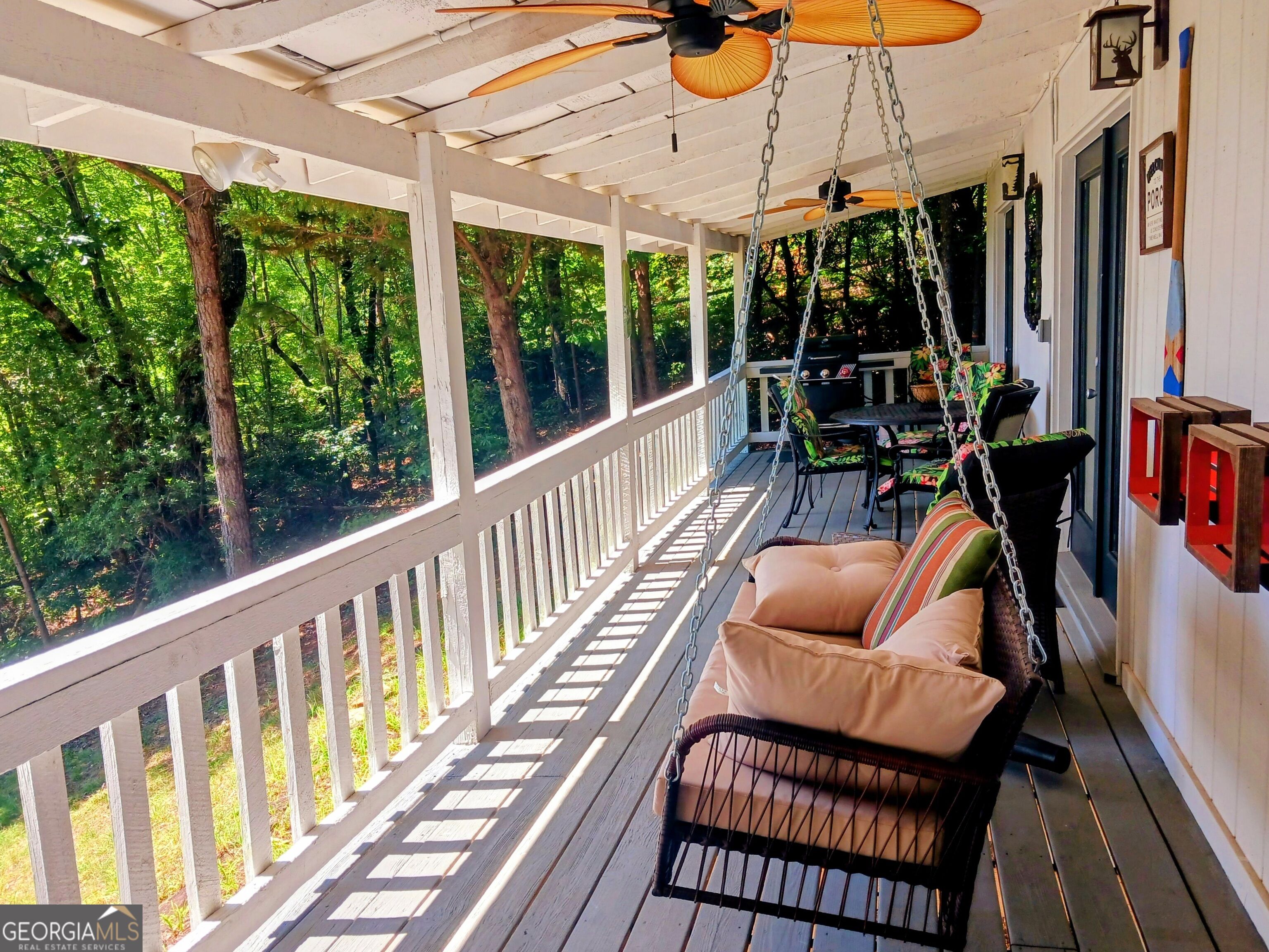 548 Confederate Drive Property Photo 6