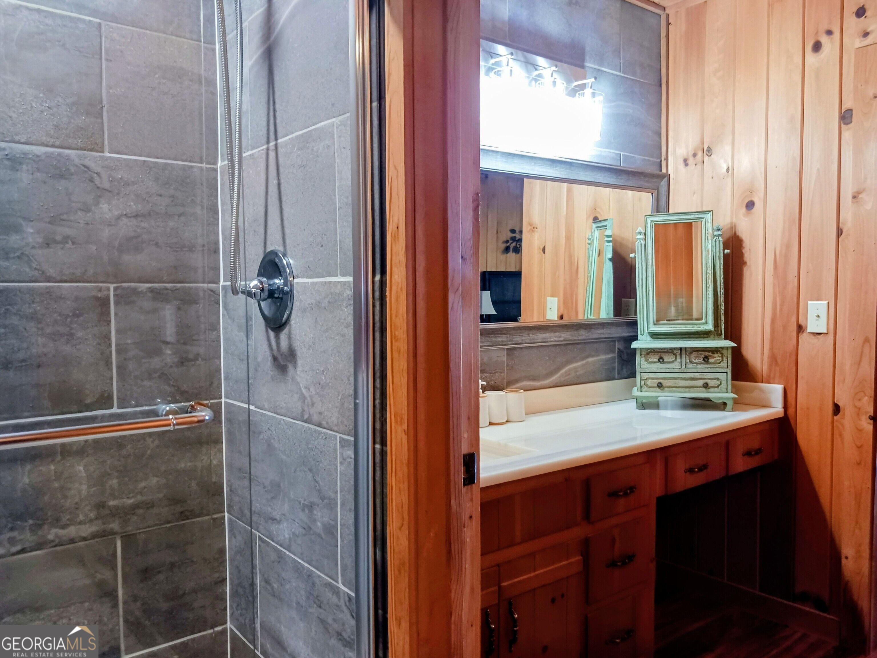 548 Confederate Drive Property Photo 15