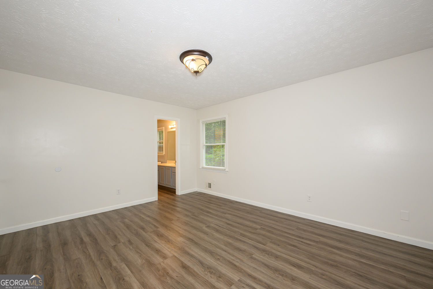 2100 Whitebluff Way Ne Property Photo 17