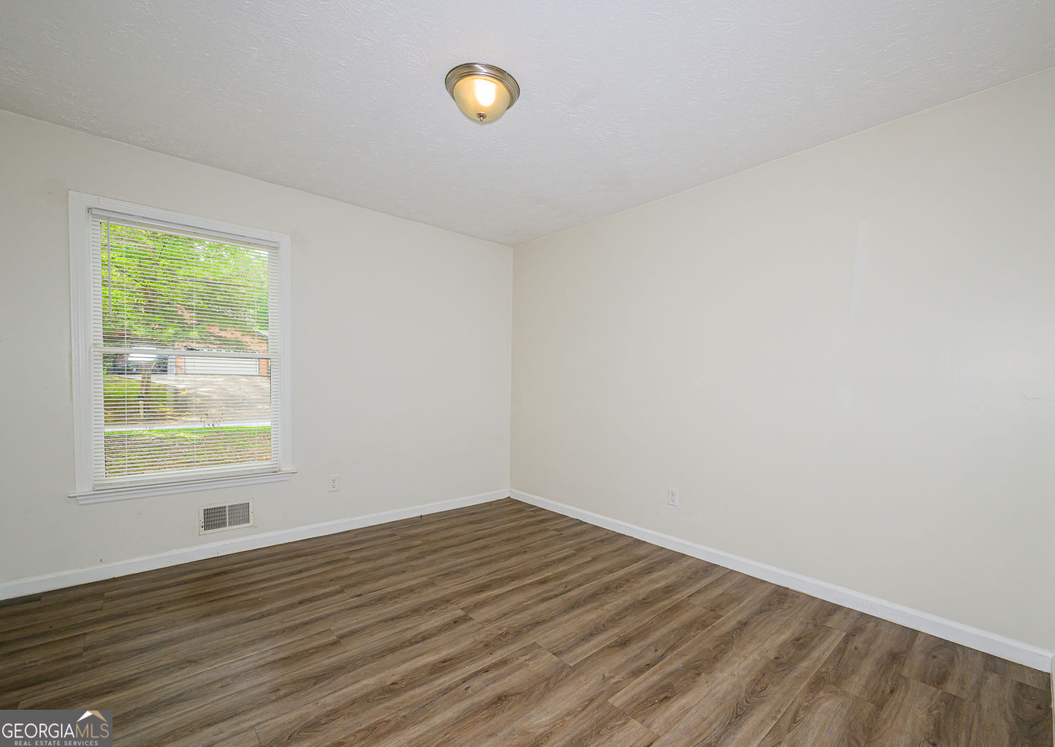 2100 Whitebluff Way Ne Property Photo 28