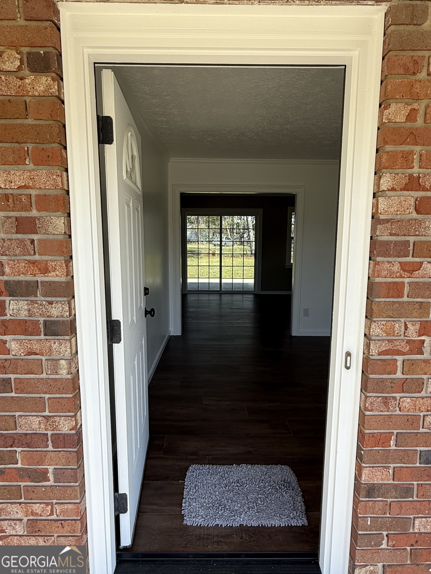 1700 N Maple Drive Property Photo 2