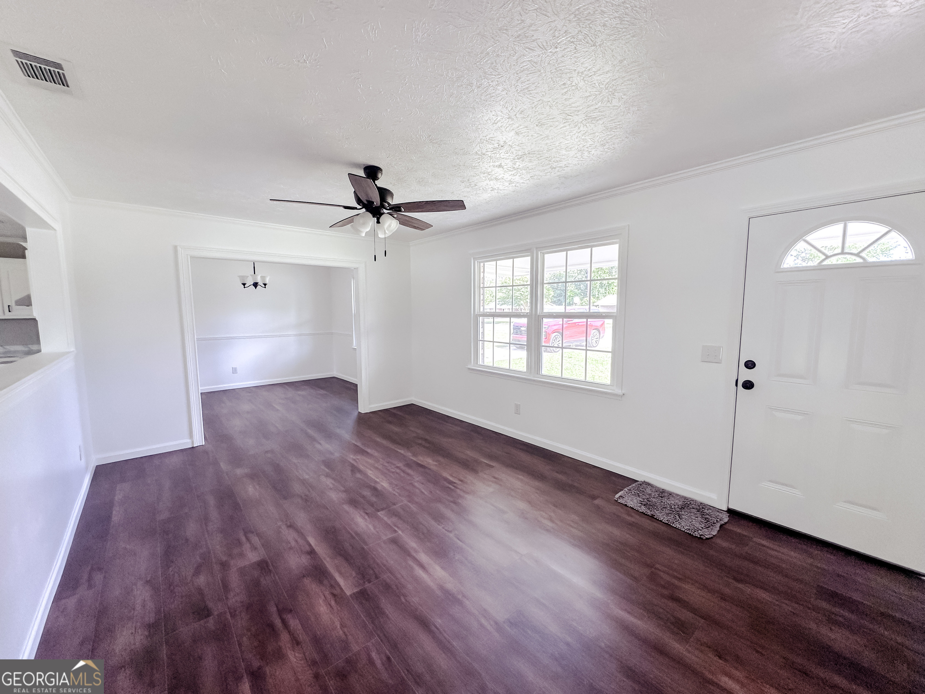 1700 N Maple Drive Property Photo 4