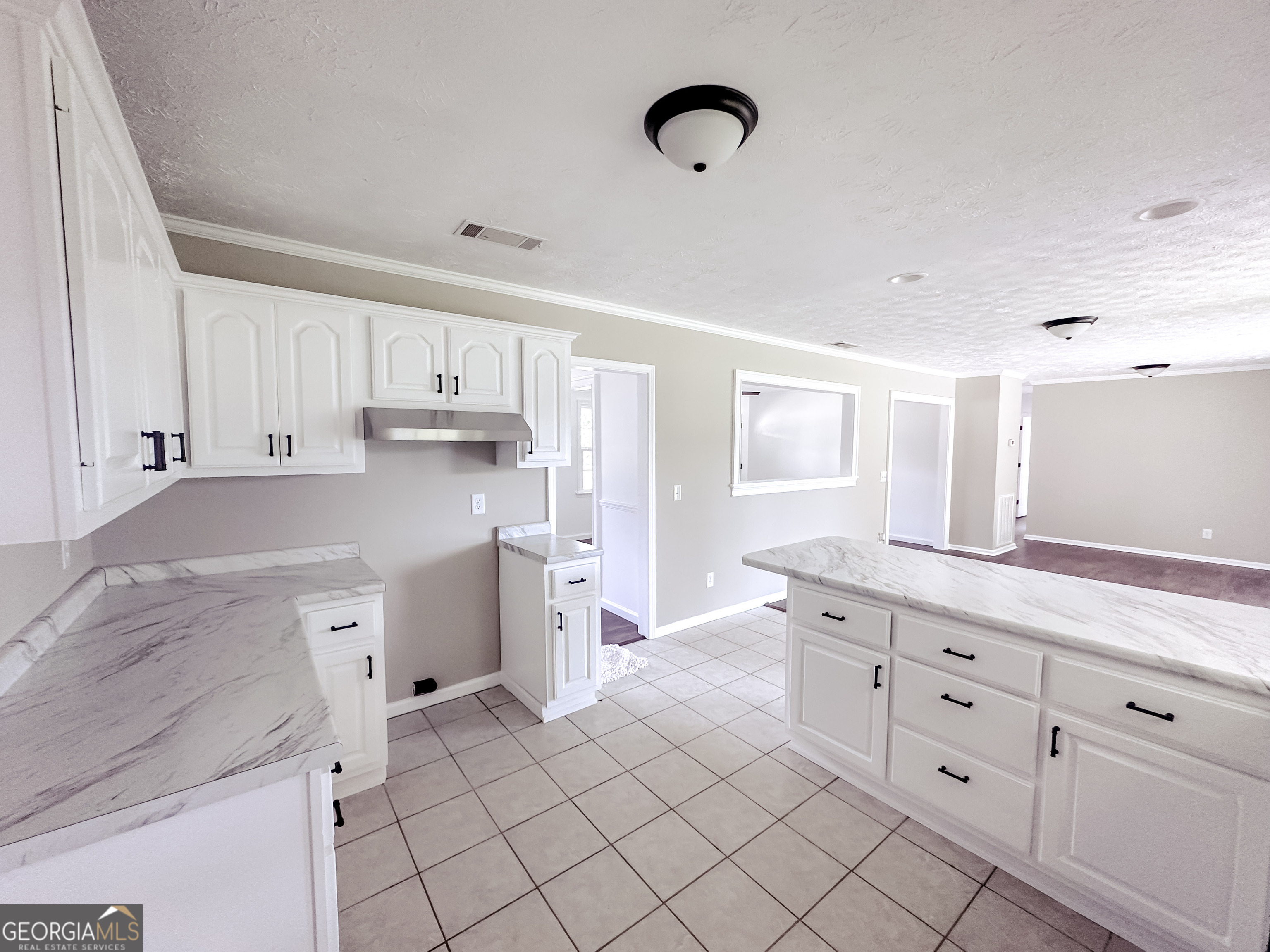 1700 N Maple Drive Property Photo 9