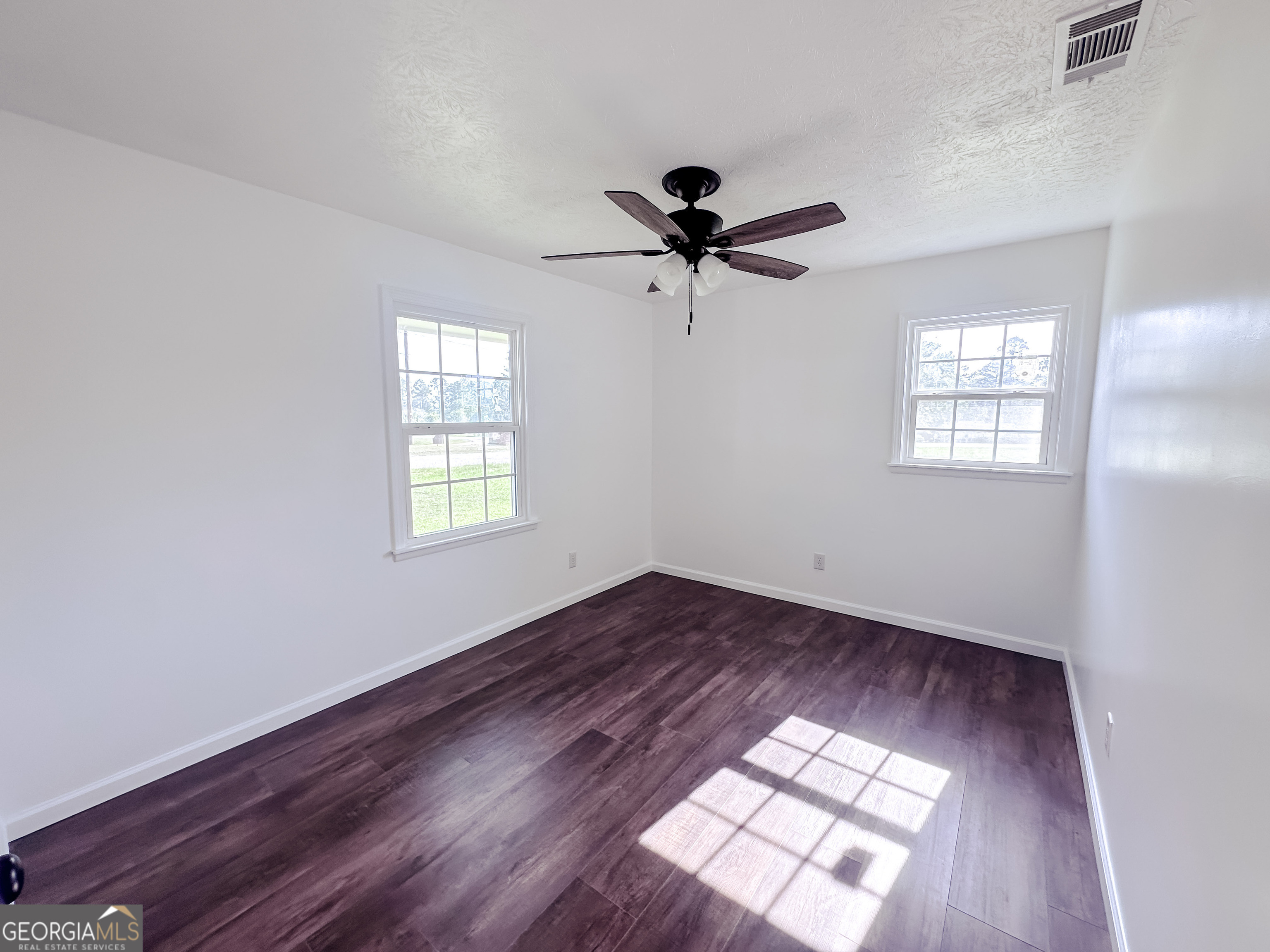 1700 N Maple Drive Property Photo 13