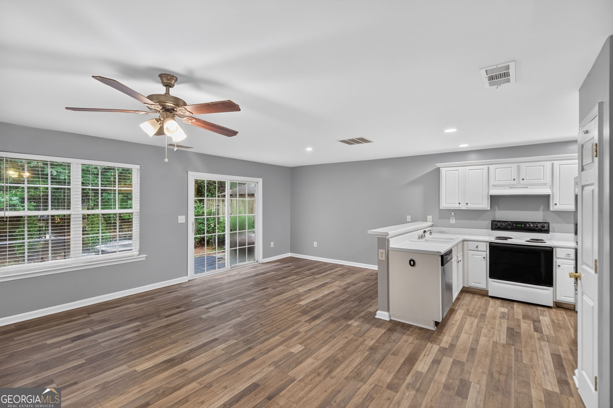 183 Venture Path Property Photo 11