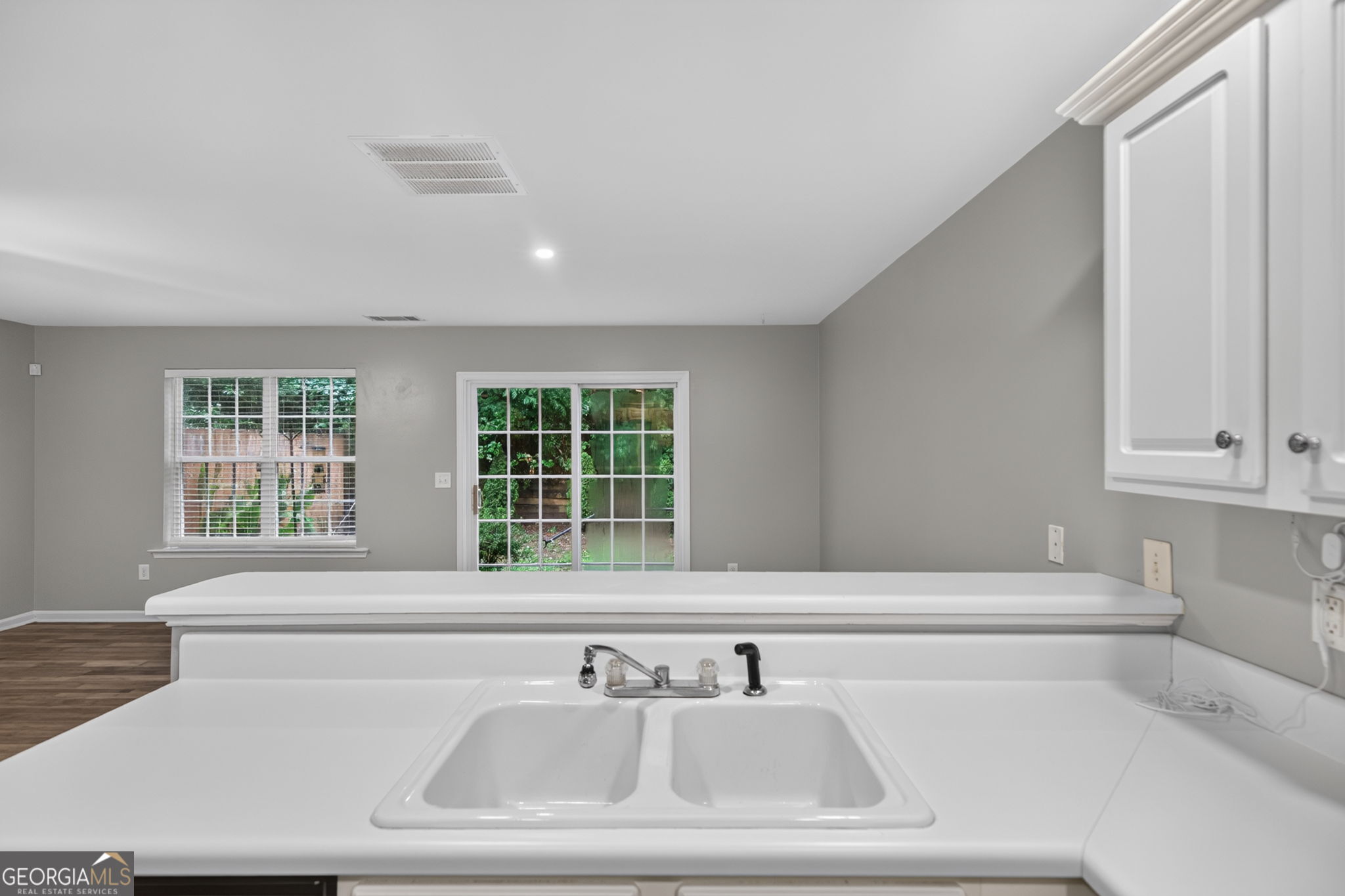 183 Venture Path Property Photo 16