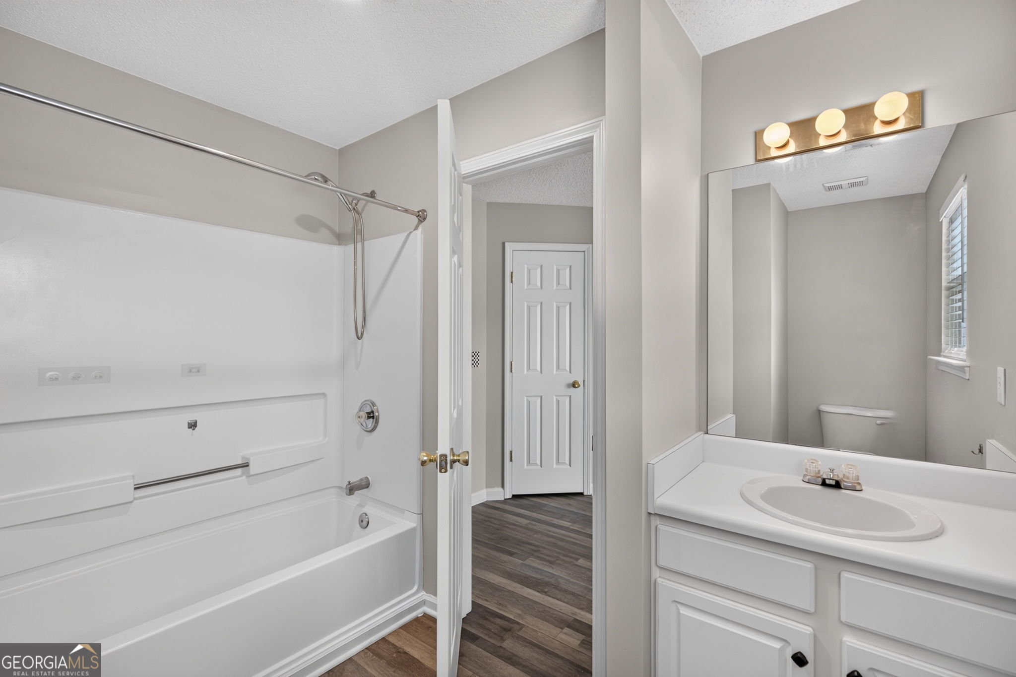 183 Venture Path Property Photo 26