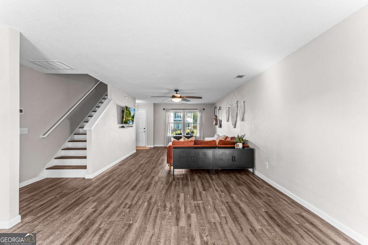424 Flint Drive Property Photo 13
