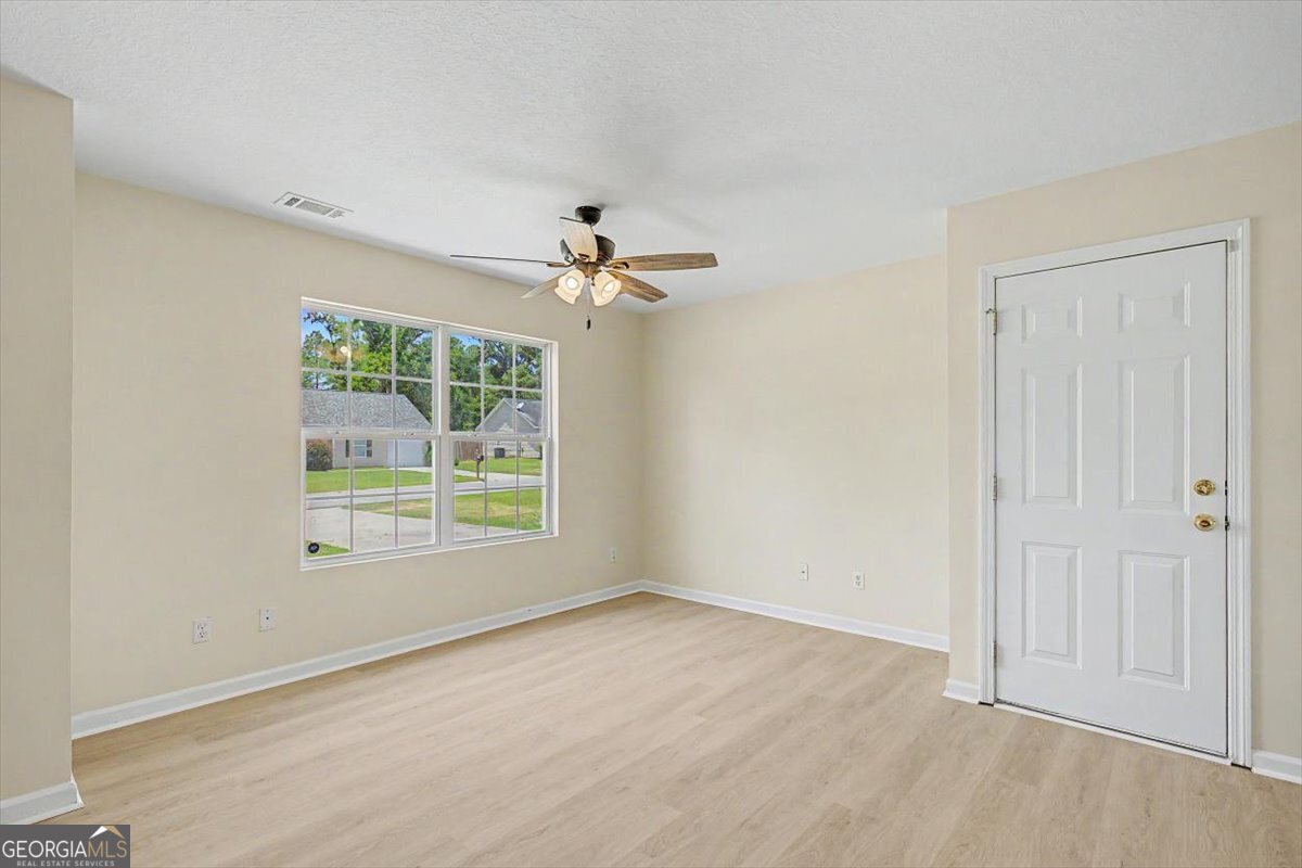9012 Whispering Pines Boulevard Property Photo 8
