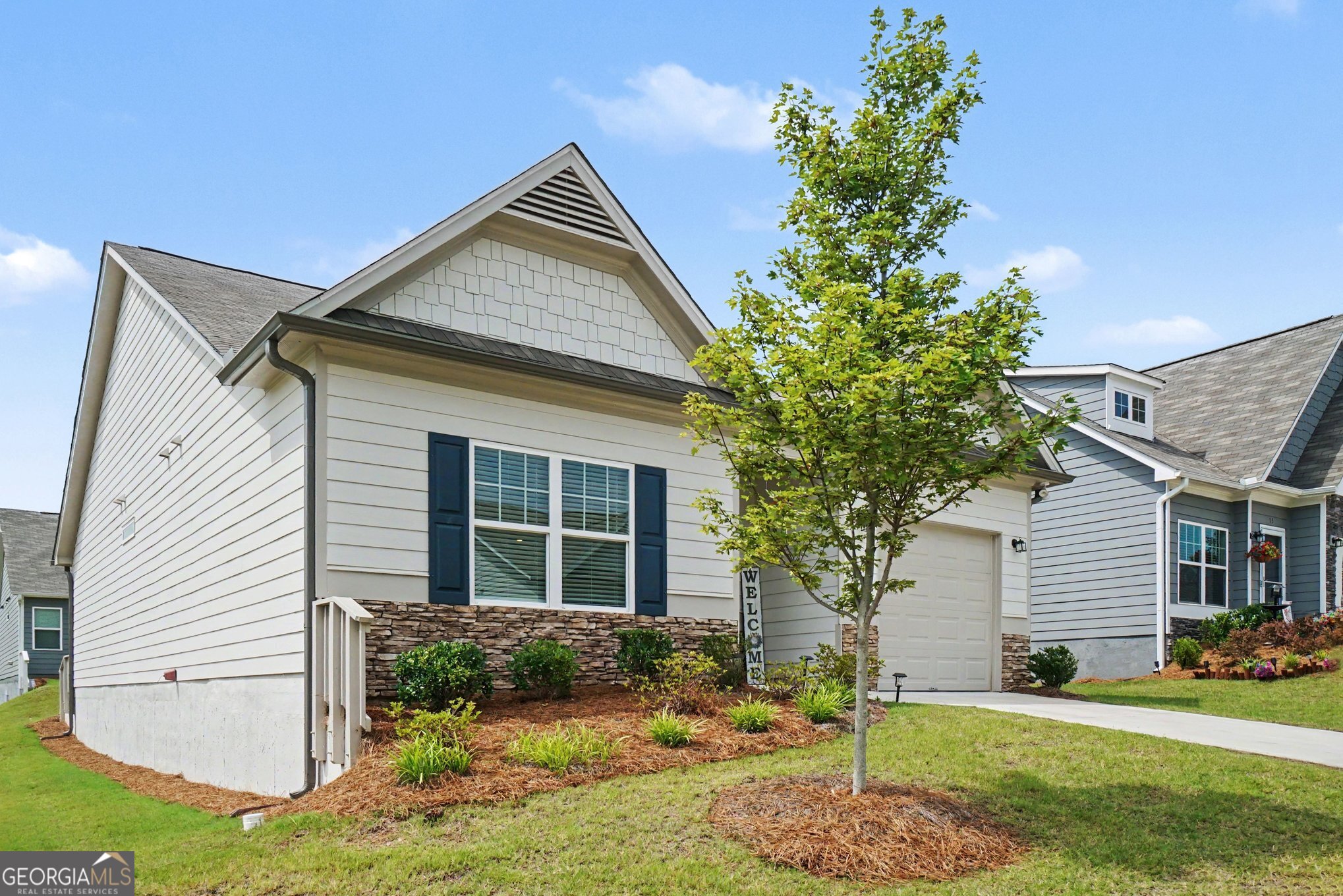 7 Rosebud Lane Property Photo 2