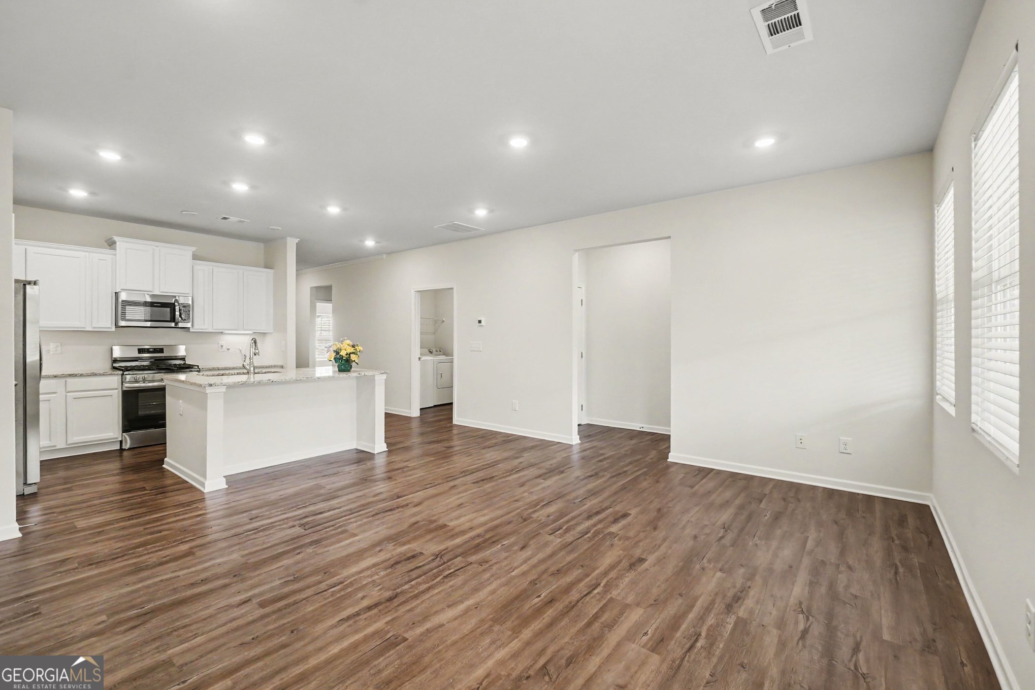 7 Rosebud Lane Property Photo 9