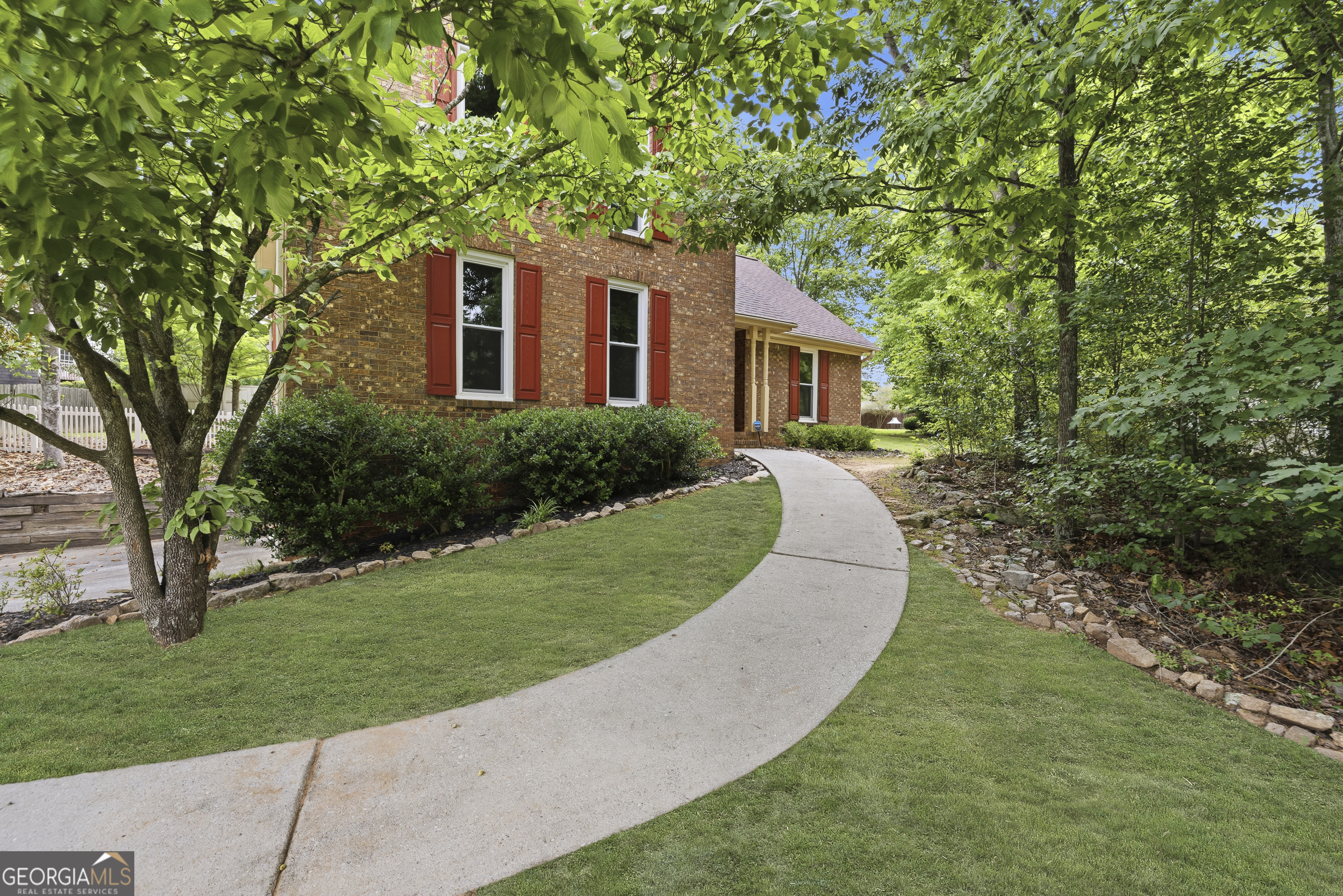 3190 Hampton Ridge Way Property Photo 2