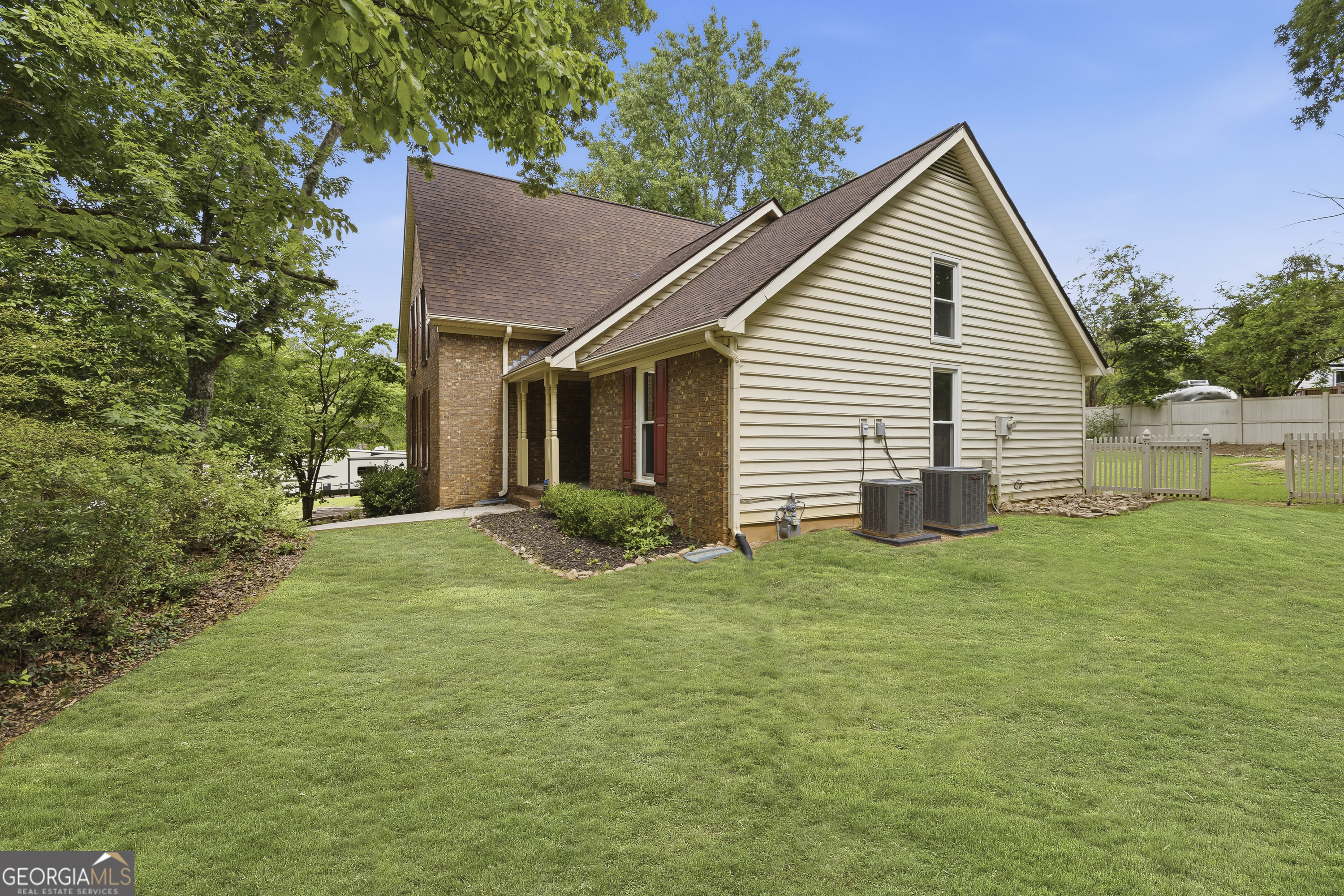 3190 Hampton Ridge Way Property Photo 7