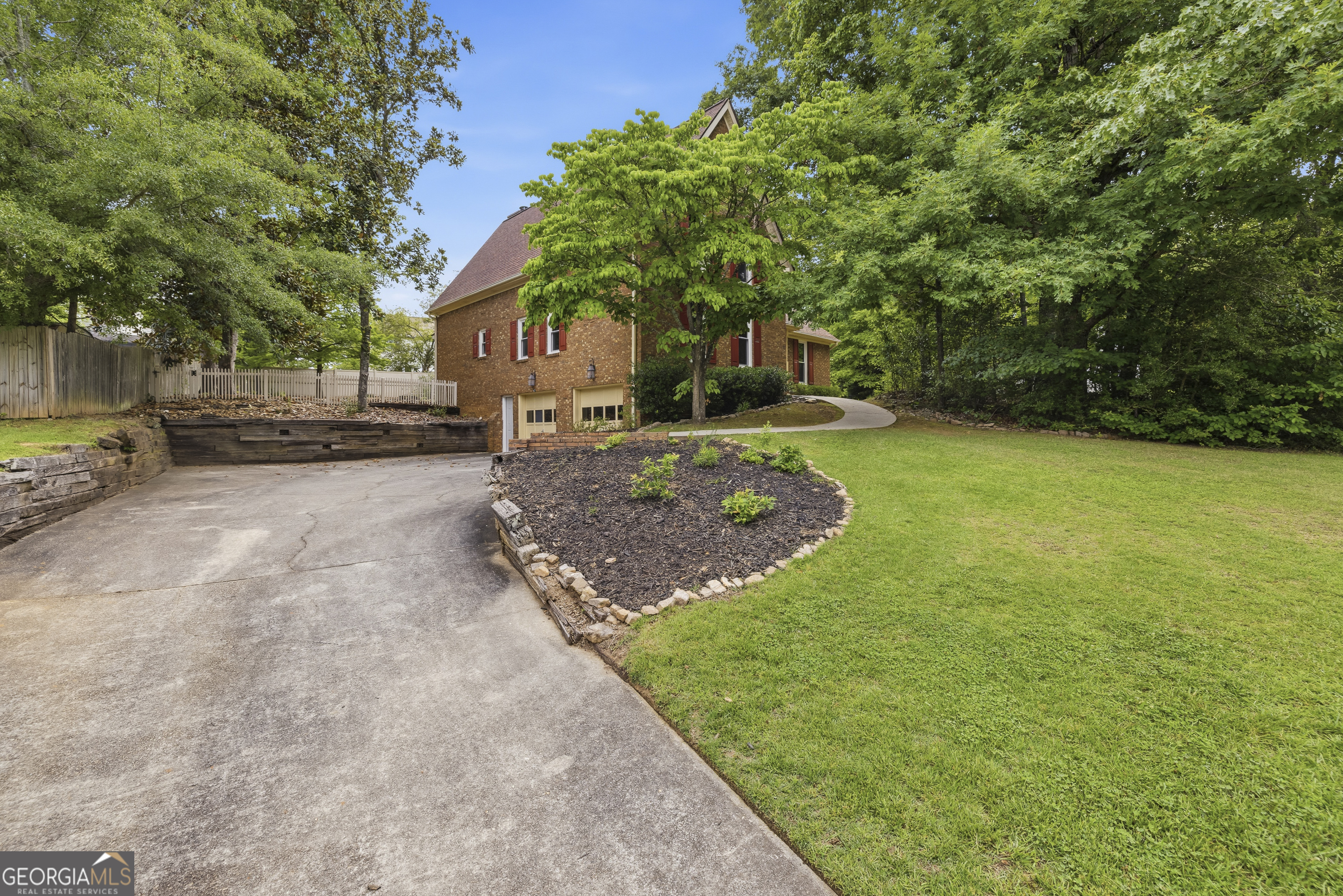 3190 Hampton Ridge Way Property Photo 8