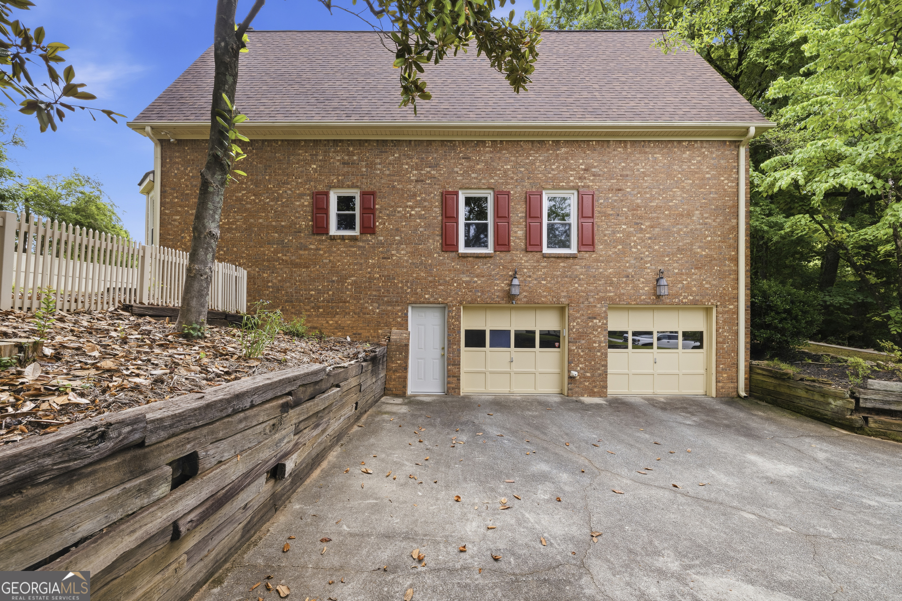 3190 Hampton Ridge Way Property Photo 9