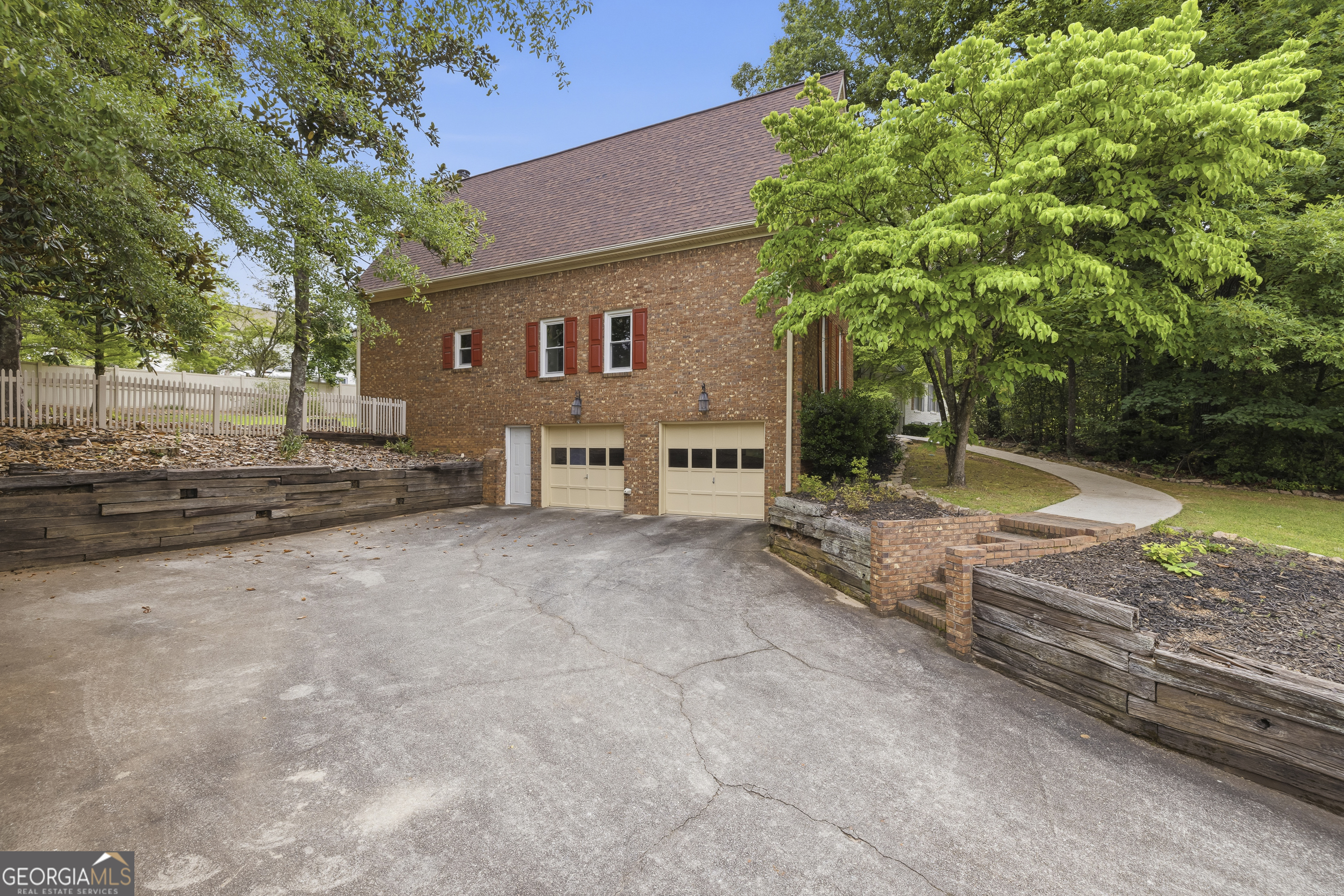 3190 Hampton Ridge Way Property Photo 10