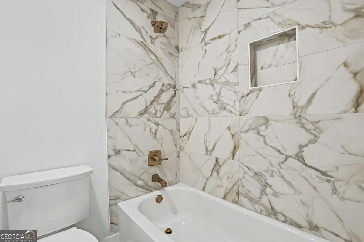 6043 Bluewater Boulevard Property Photo 31