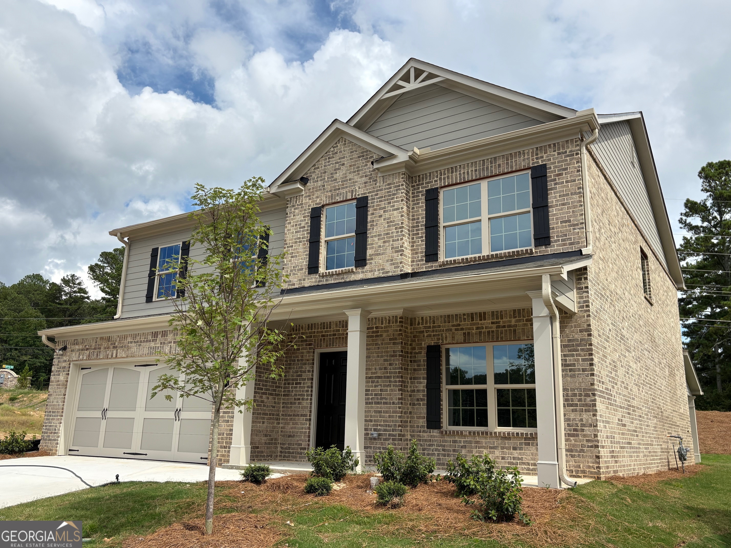 1046 Lakeview Oaks Court # B Property Photo 1