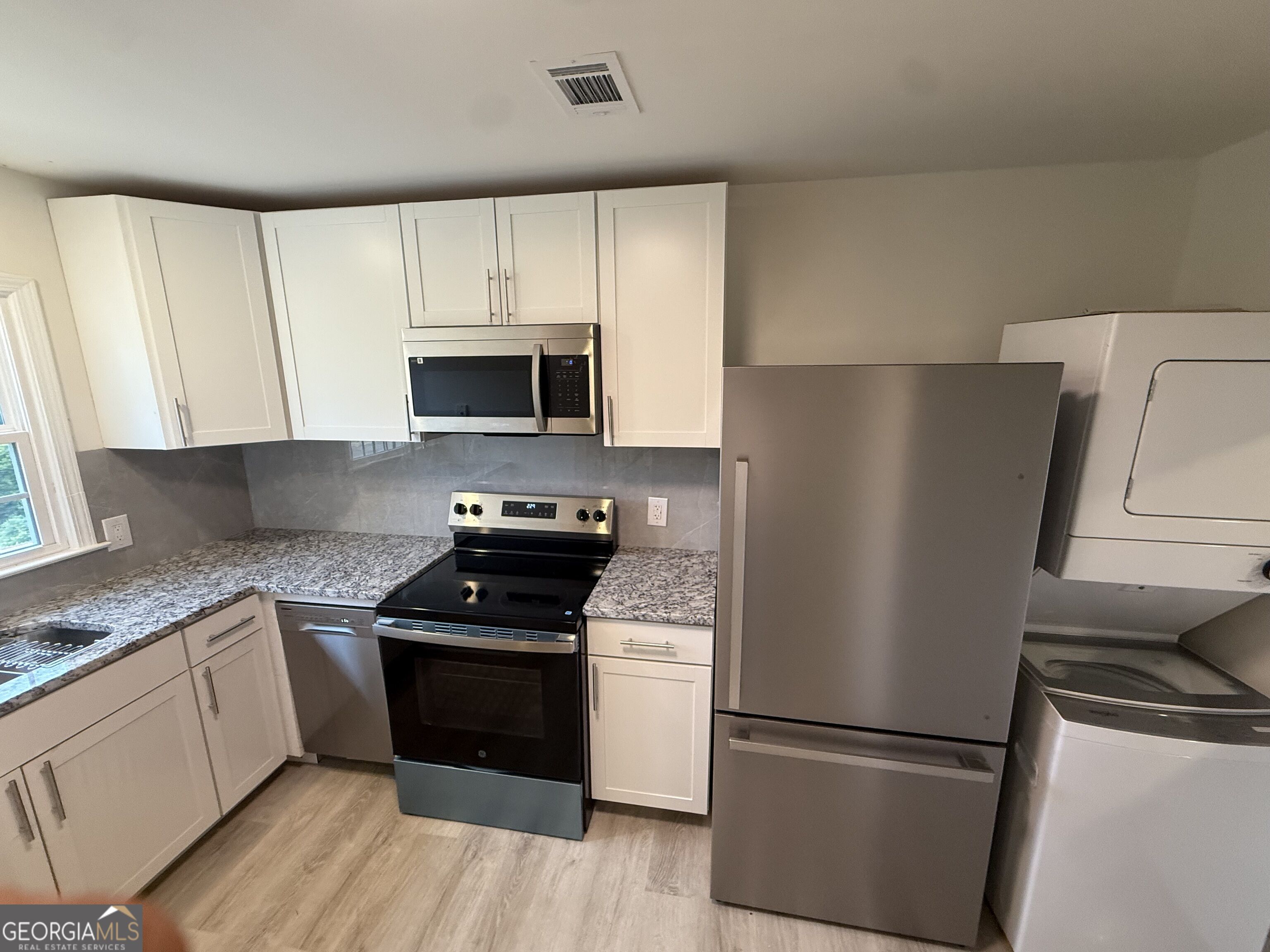 1161 Boulevard Property Photo 14