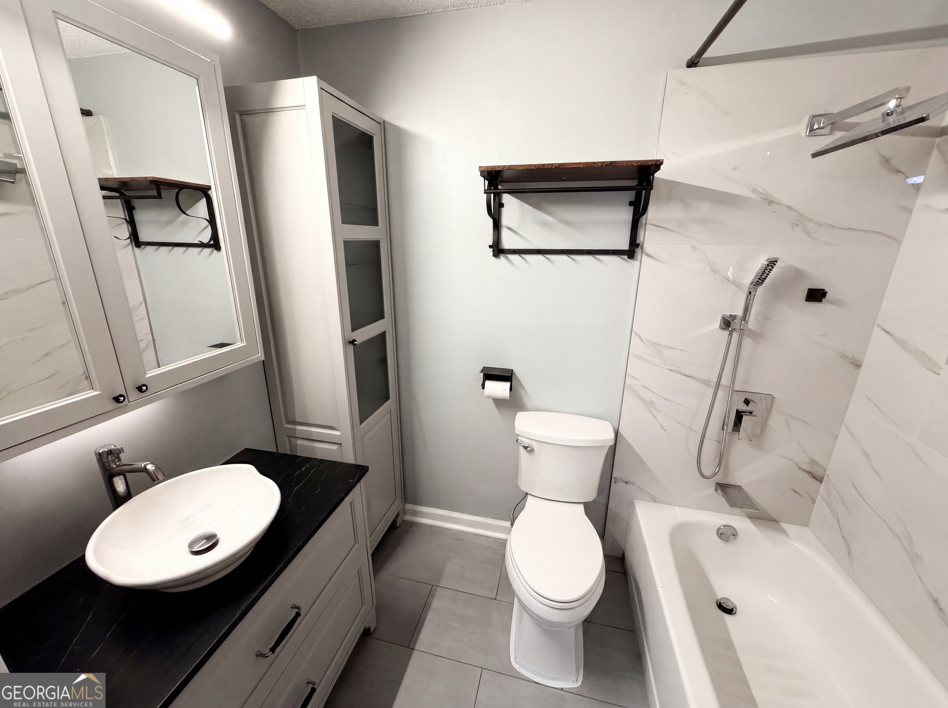 507 Barrington Hills Drive Property Photo 19