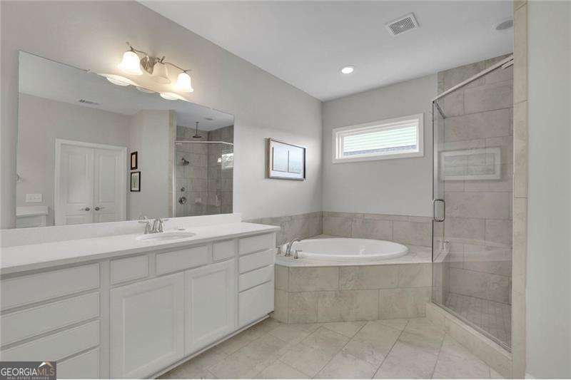 1145 Waters Way Property Photo 19