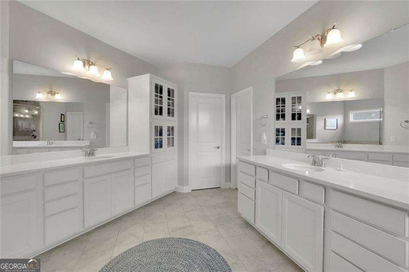 1145 Waters Way Property Photo 20