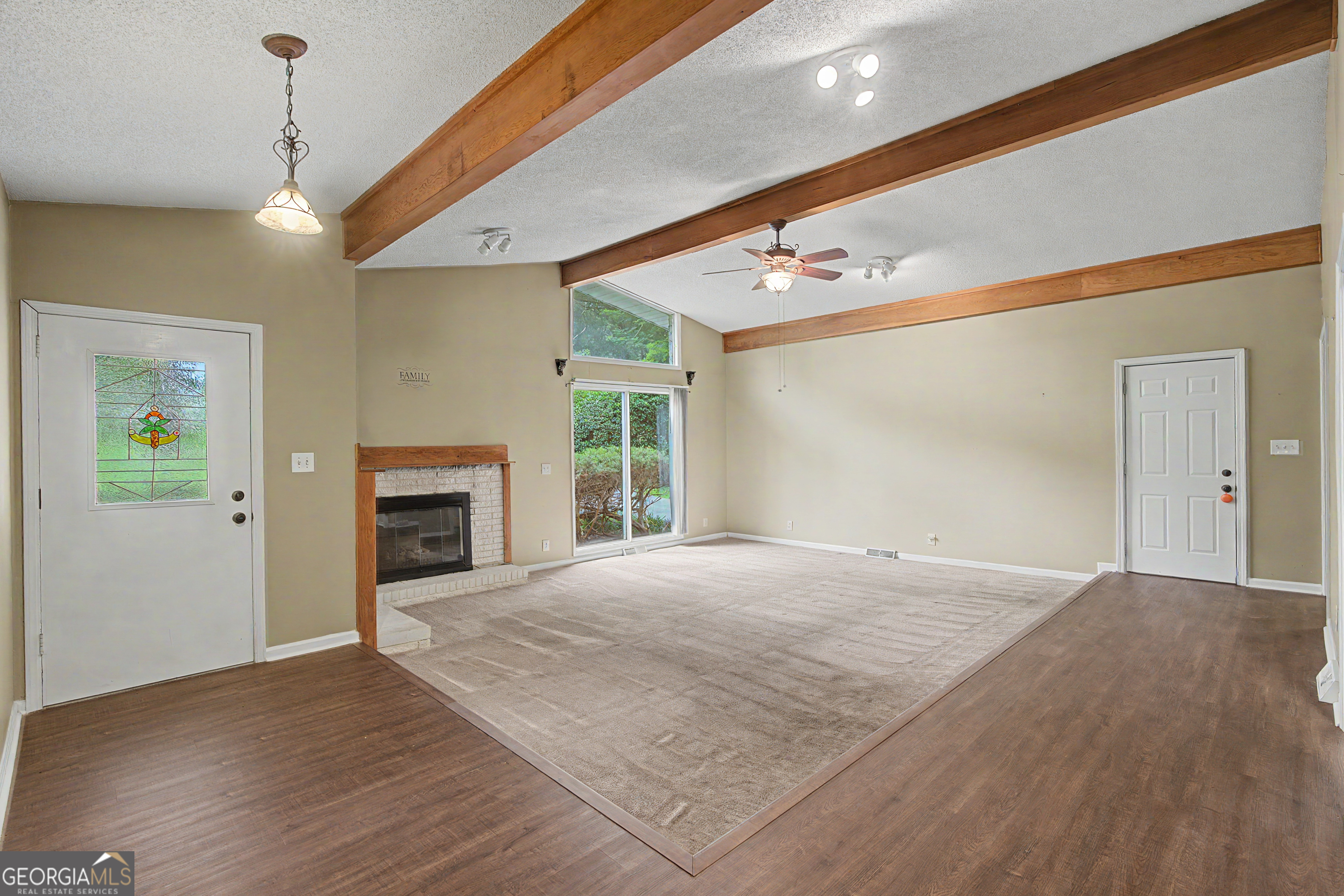 6 Virginia Circle Property Photo 10