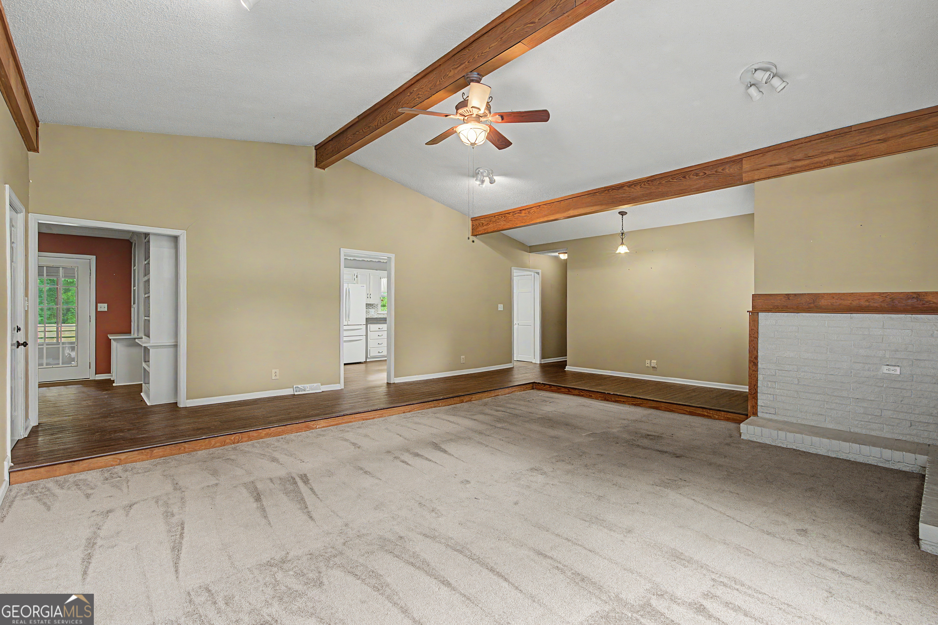 6 Virginia Circle Property Photo 13