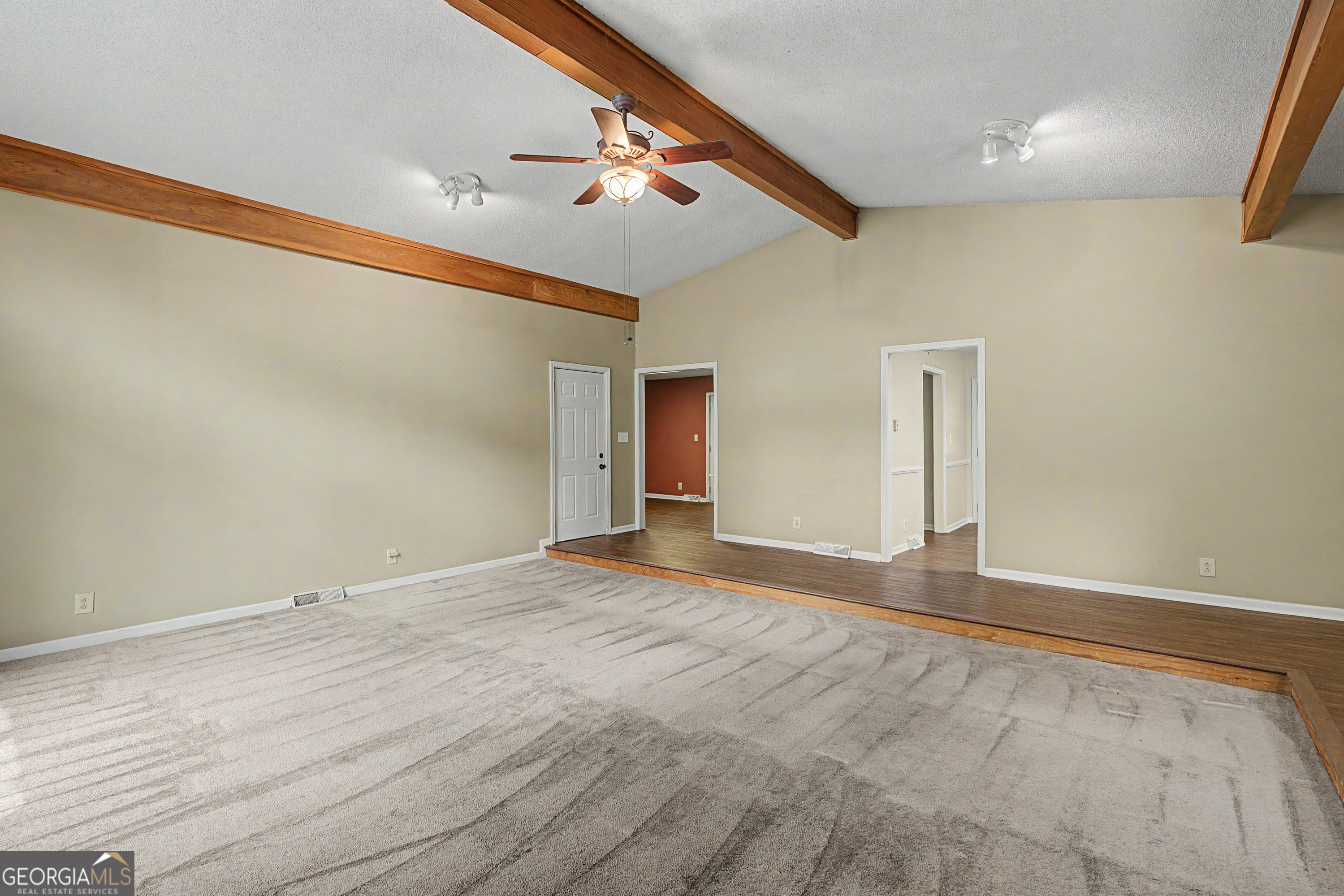 6 Virginia Circle Property Photo 14