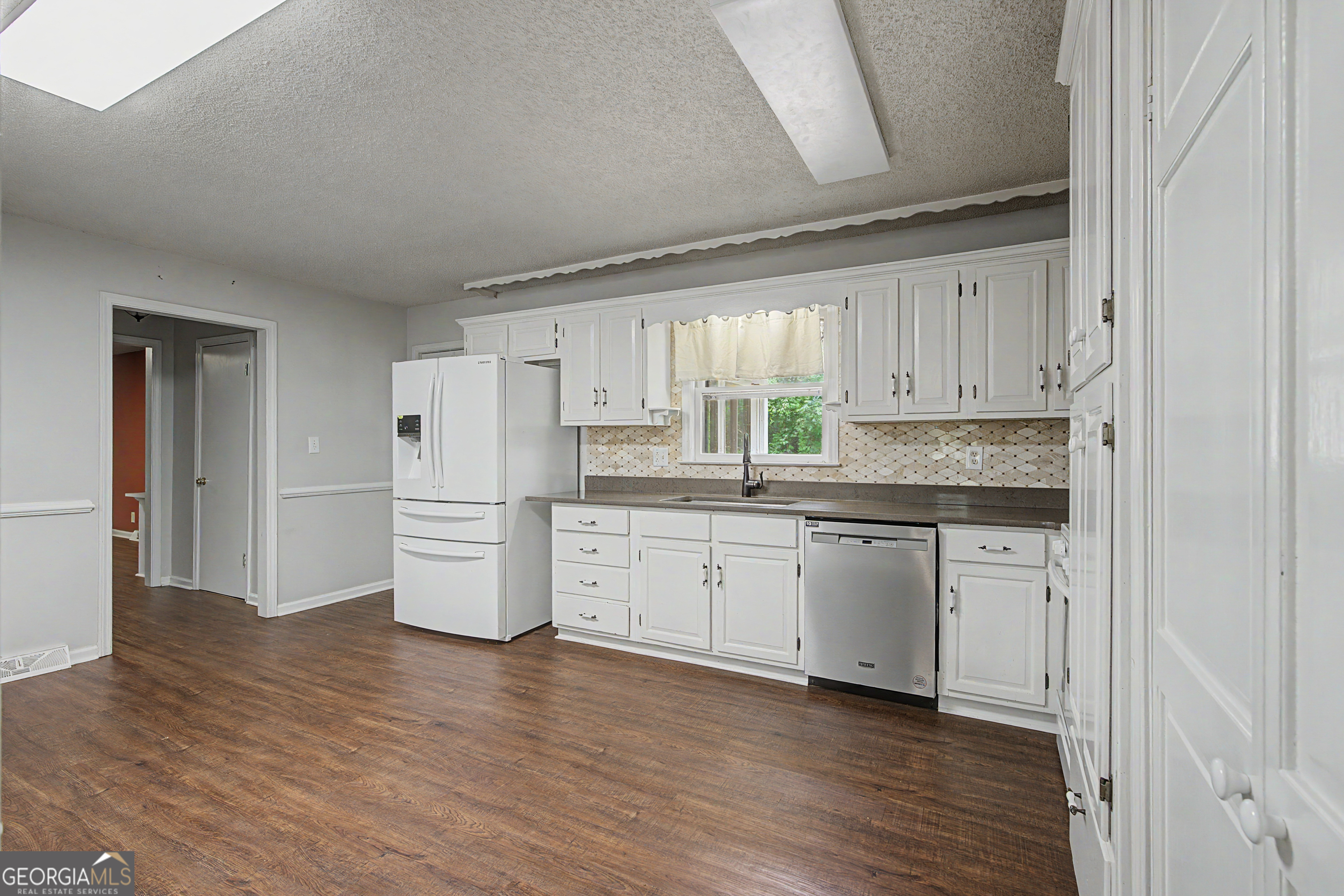 6 Virginia Circle Property Photo 15