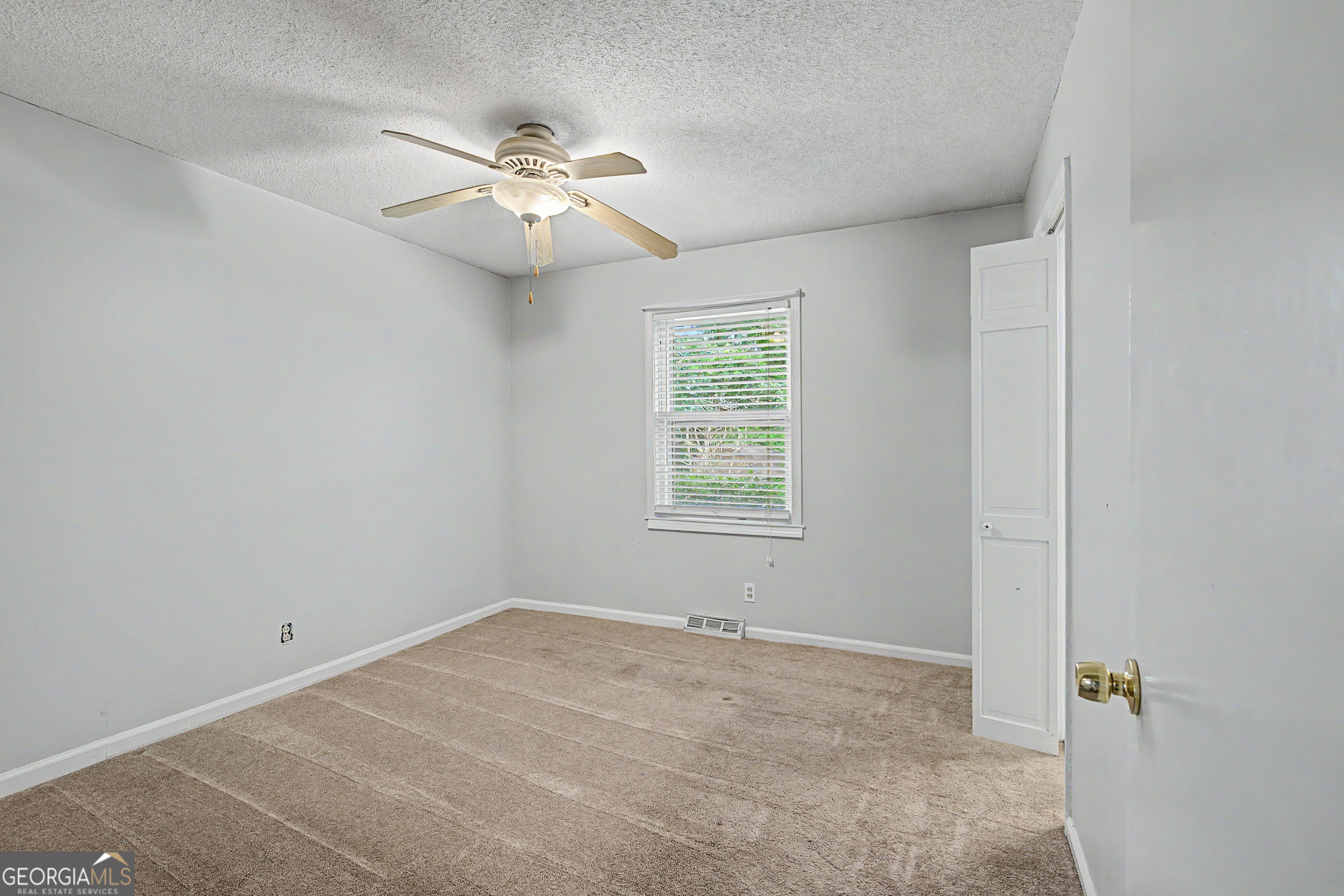 6 Virginia Circle Property Photo 25