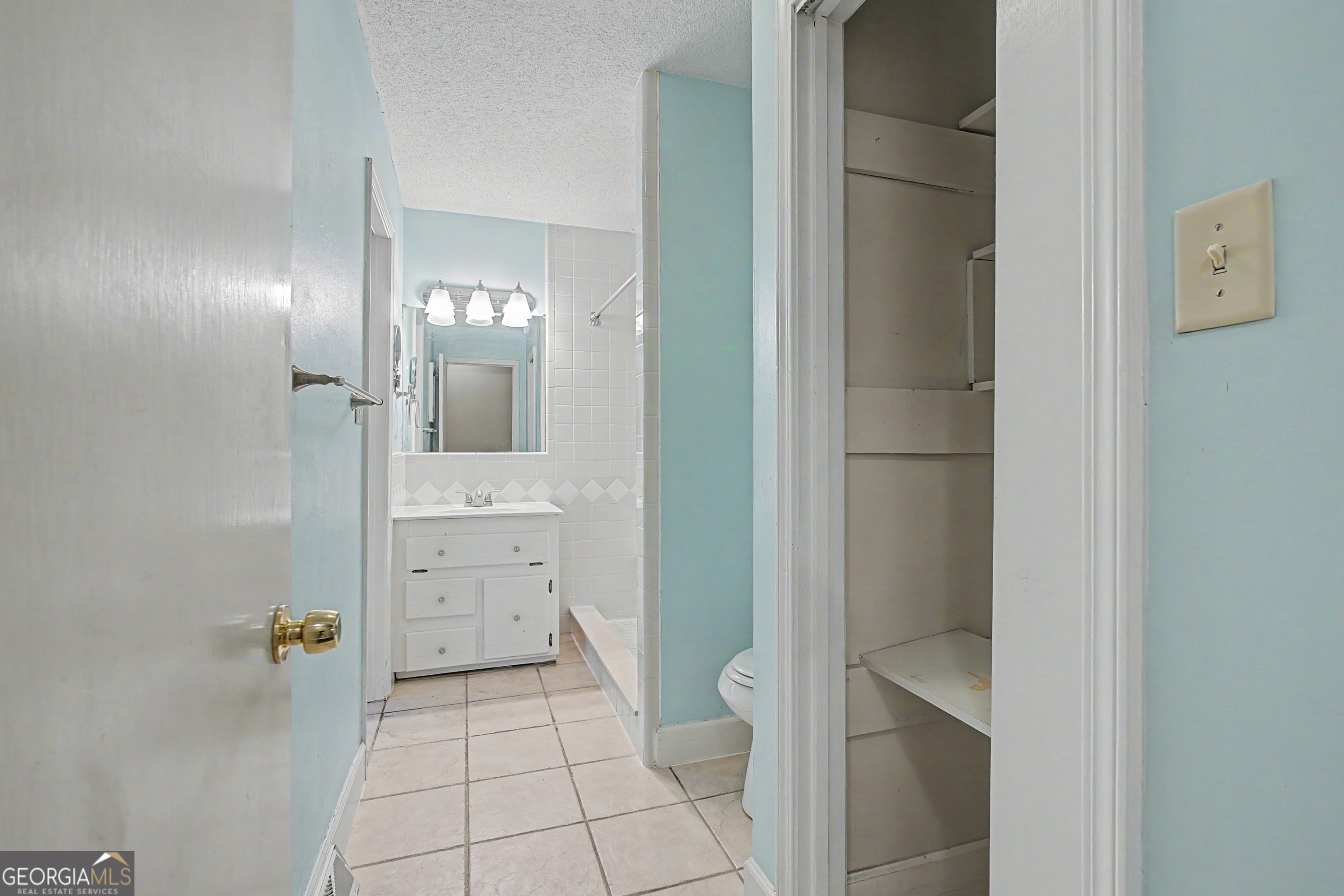 6 Virginia Circle Property Photo 32