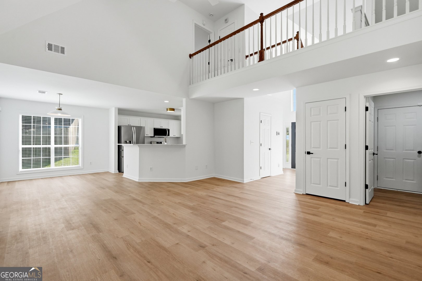 685 Washington Drive Property Photo 8
