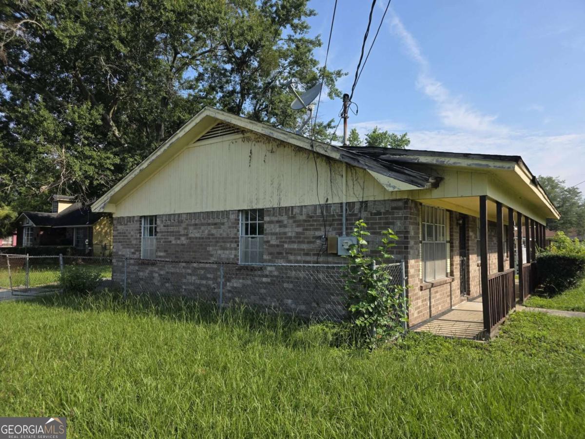 4407 Liberty Parkway Property Photo 2