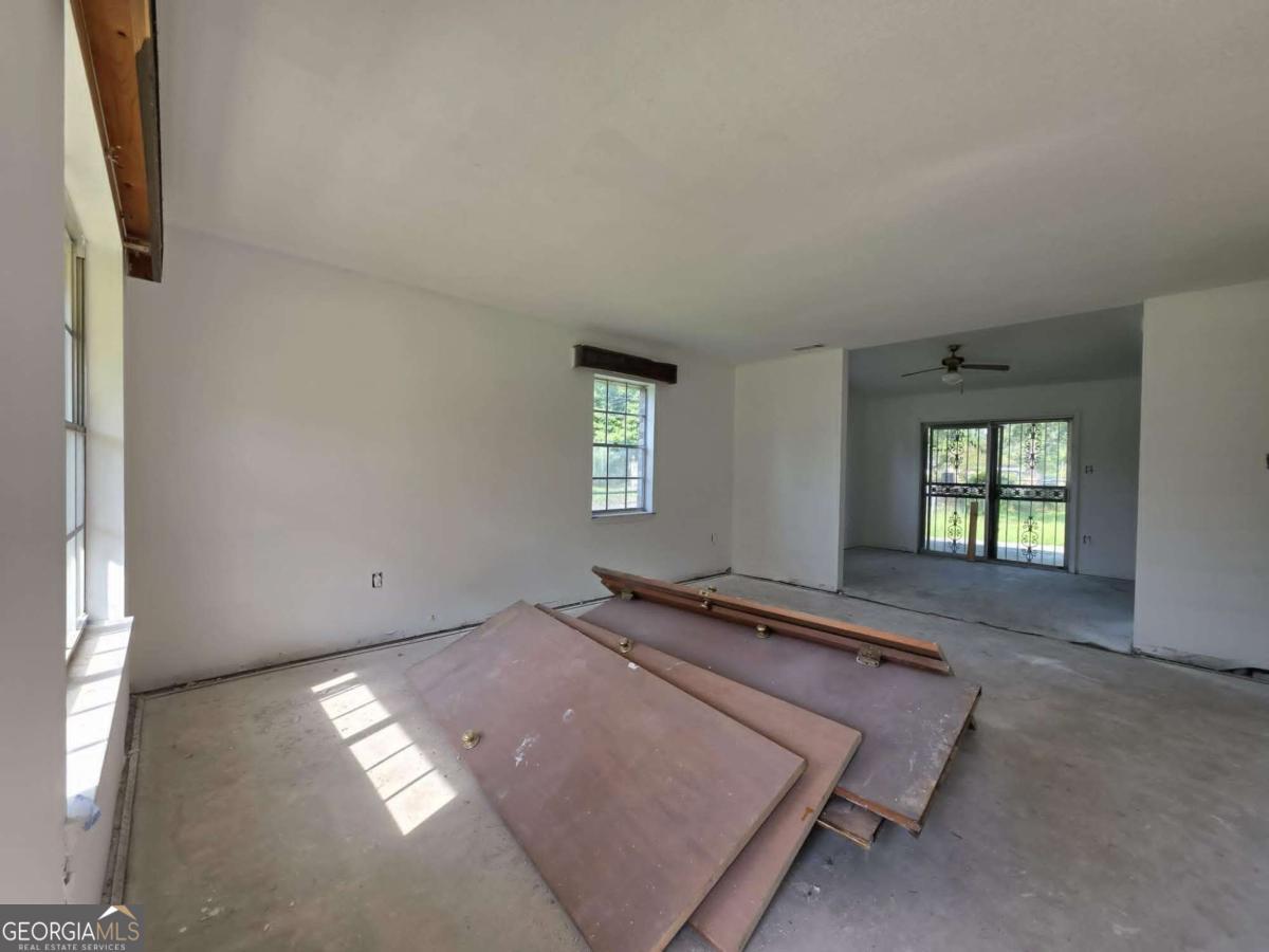 4407 Liberty Parkway Property Photo 4