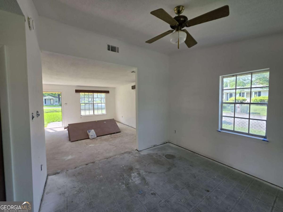 4407 Liberty Parkway Property Photo 6