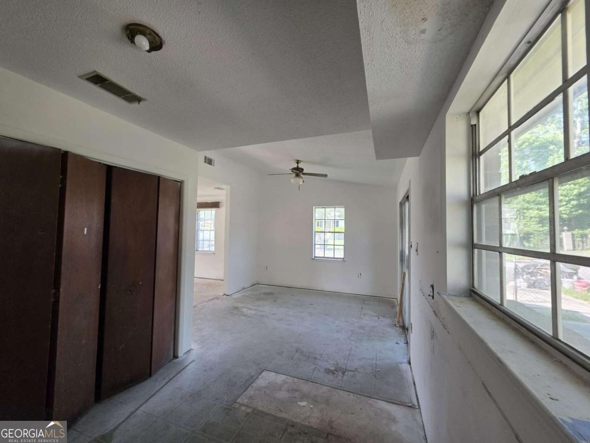4407 Liberty Parkway Property Photo 8