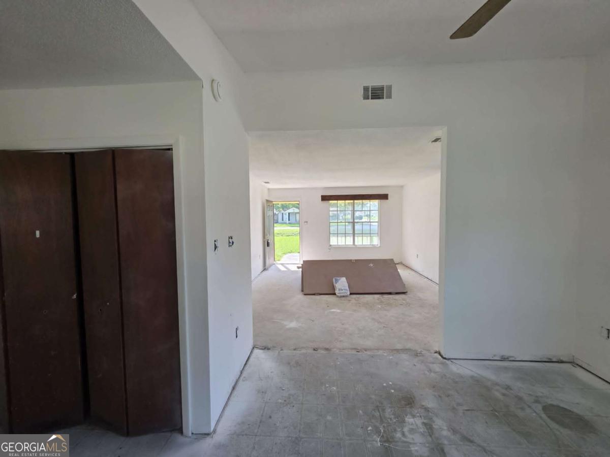4407 Liberty Parkway Property Photo 10