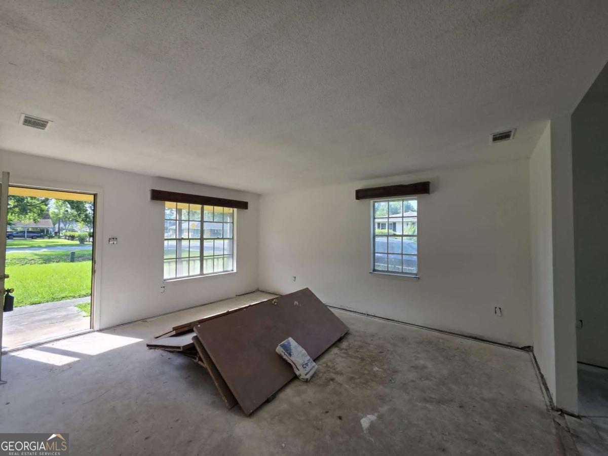 4407 Liberty Parkway Property Photo 13