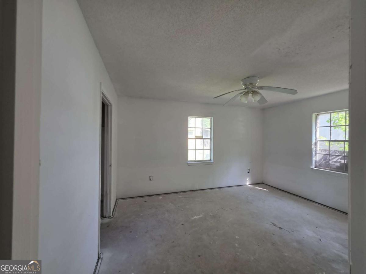 4407 Liberty Parkway Property Photo 16