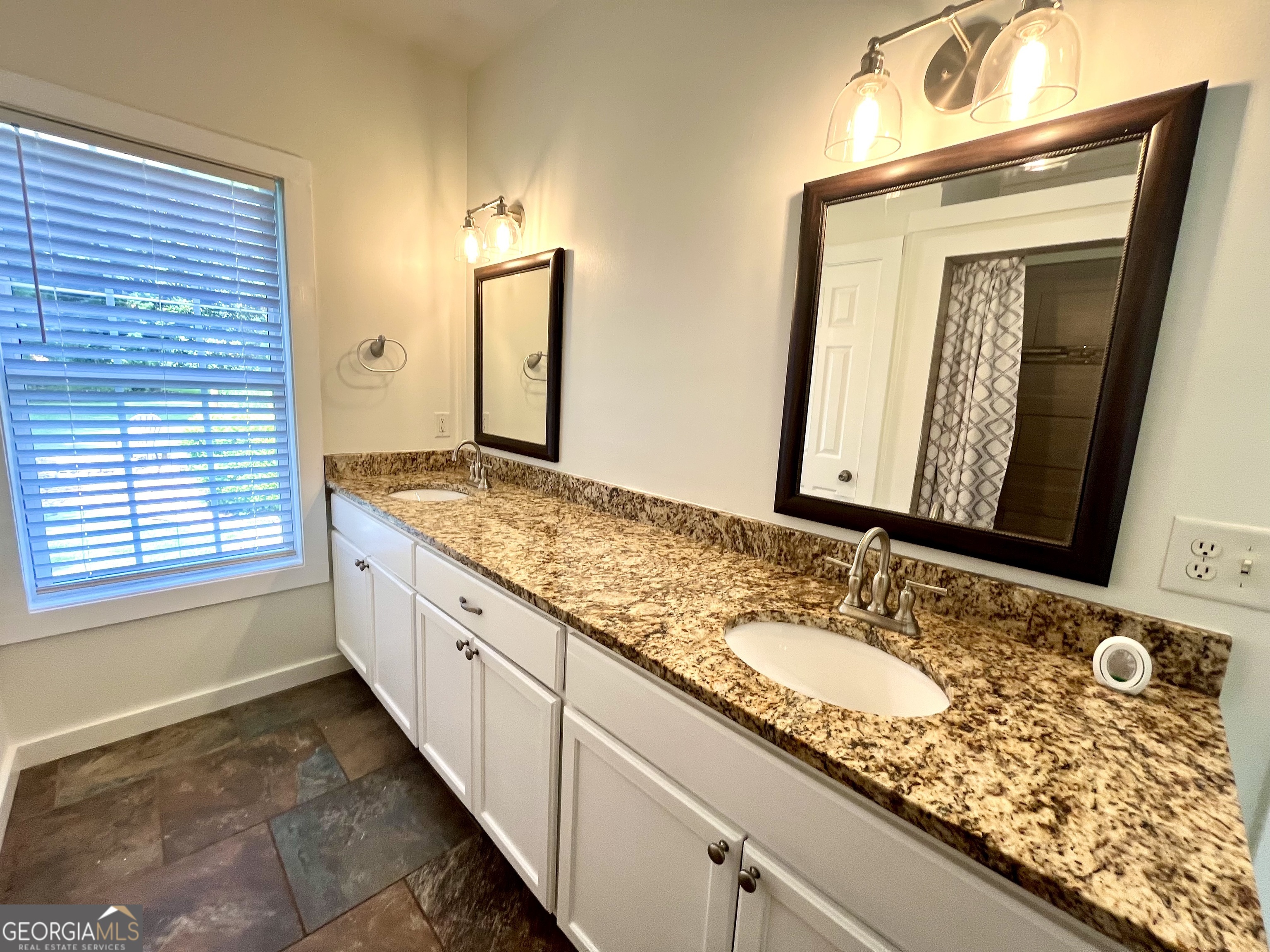 1212 Maple Drive Property Photo 23