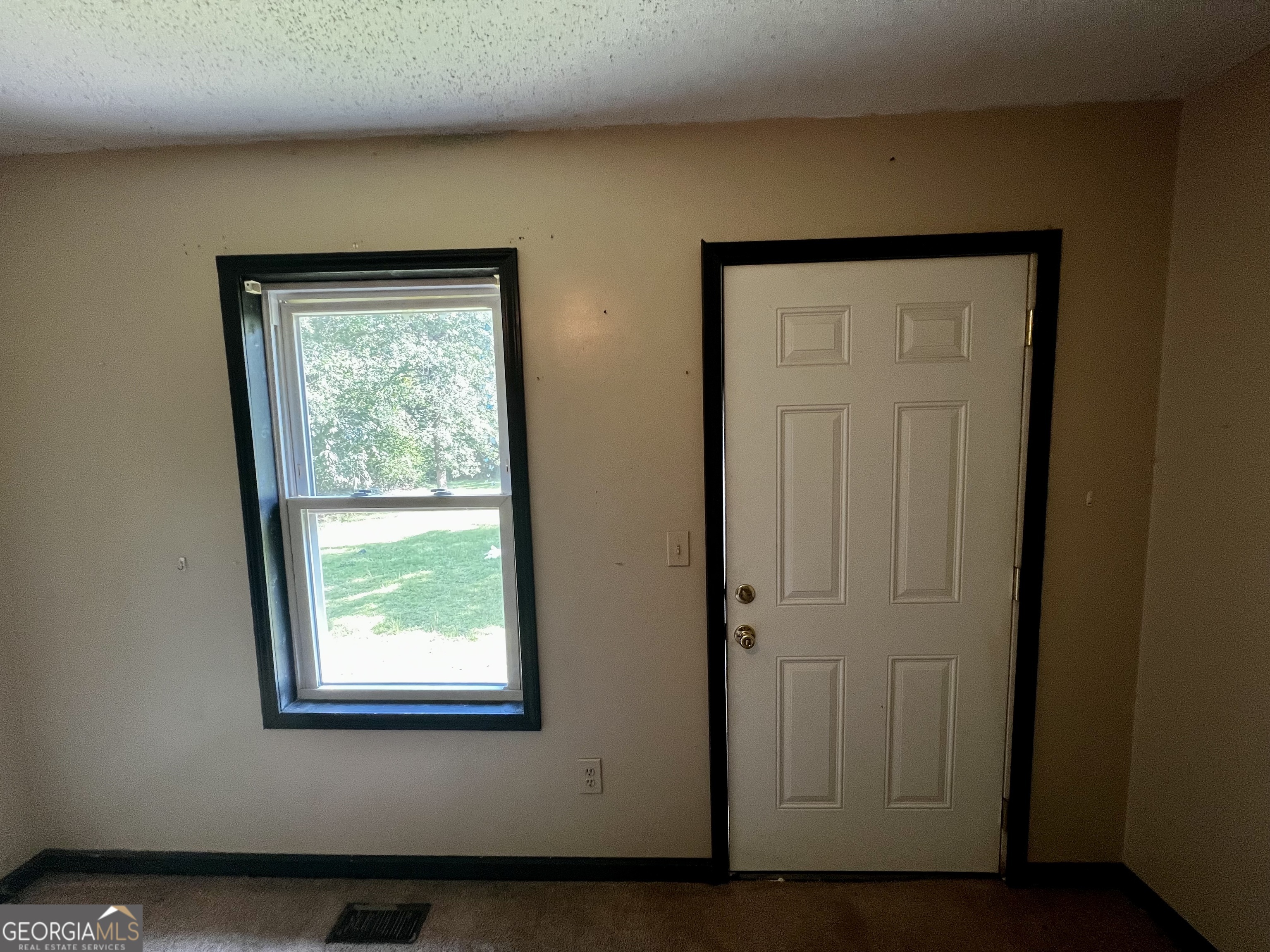 128 N Robbie Drive Property Photo 6