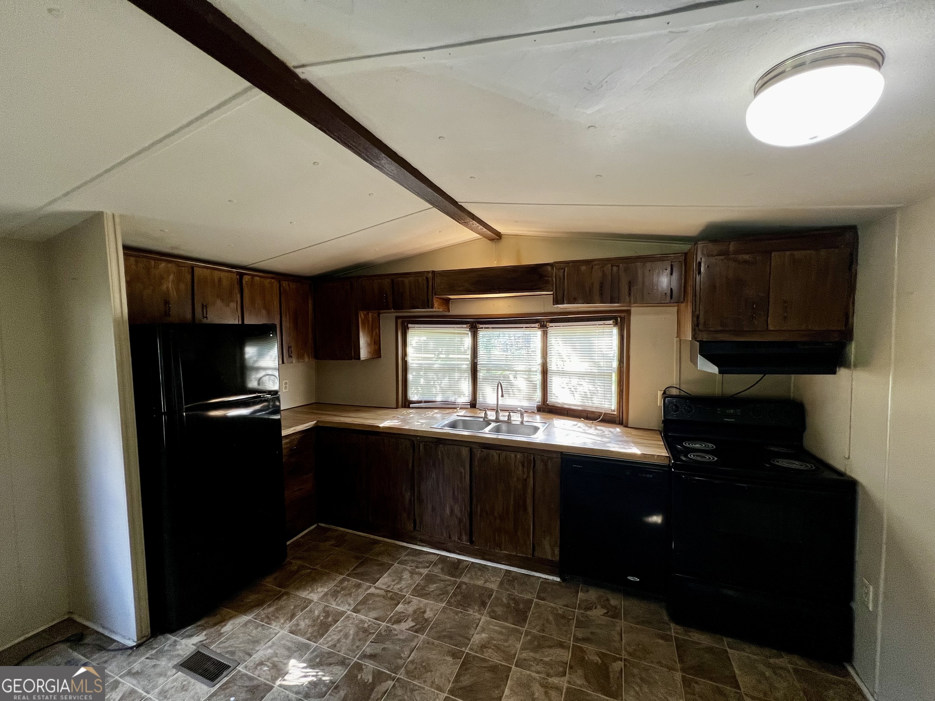 128 N Robbie Drive Property Photo 10