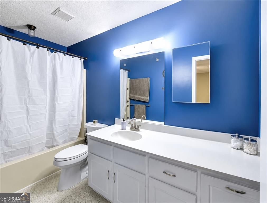 125 Onyx Place Property Photo 6