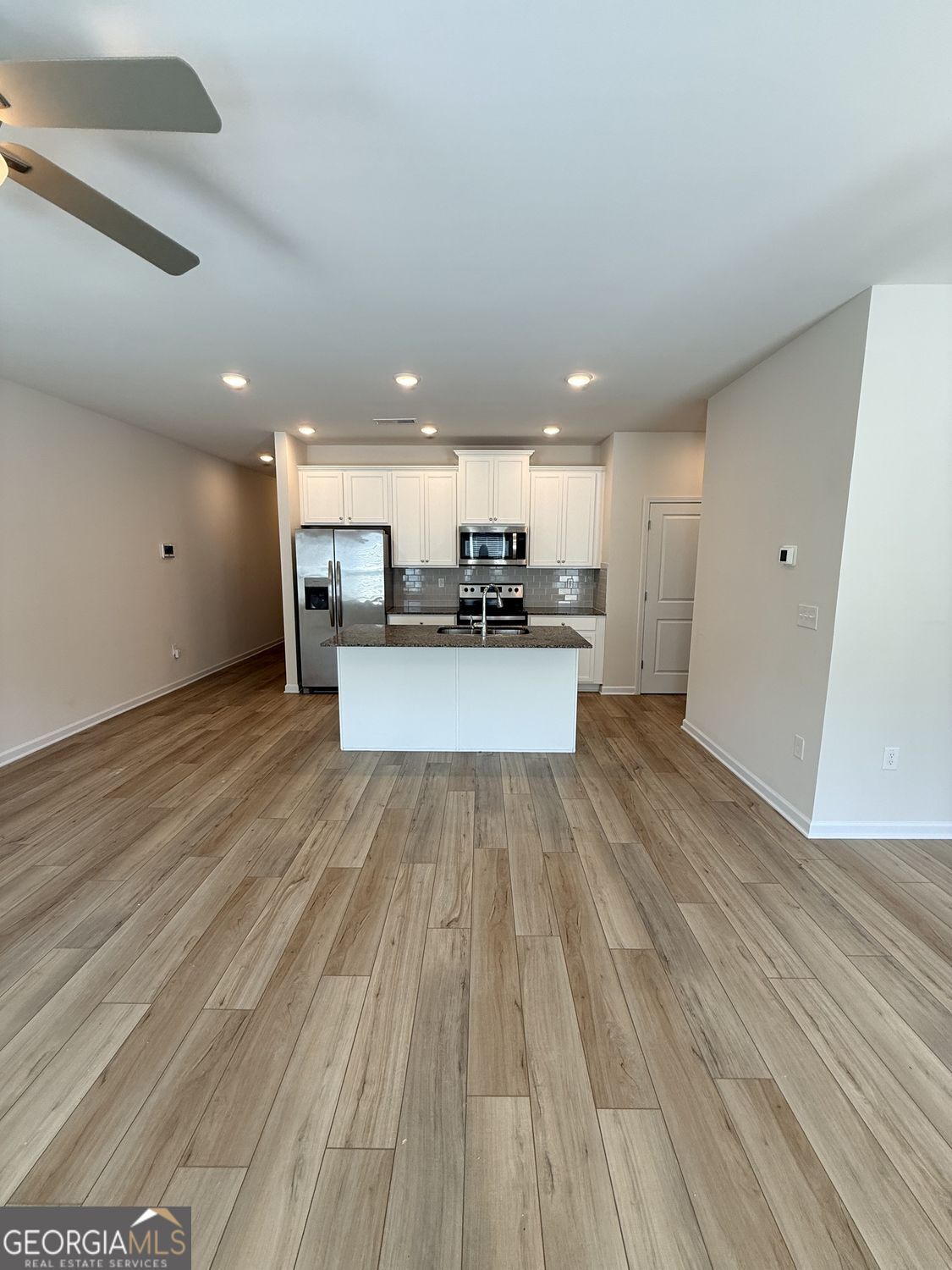 1144 Westhampton Way Property Photo 6
